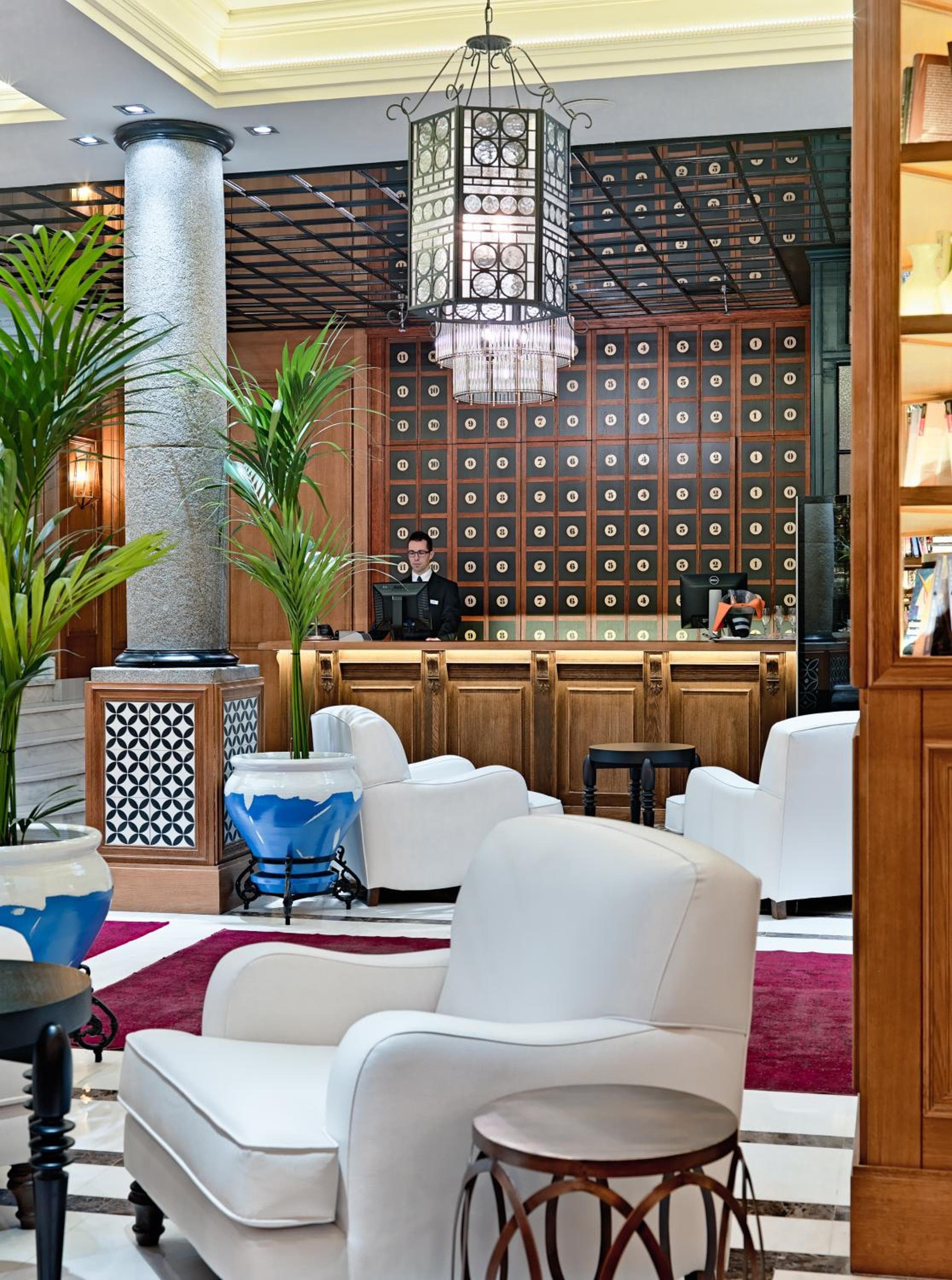 Boutique Hotel H10 Villa de la Reina — 3