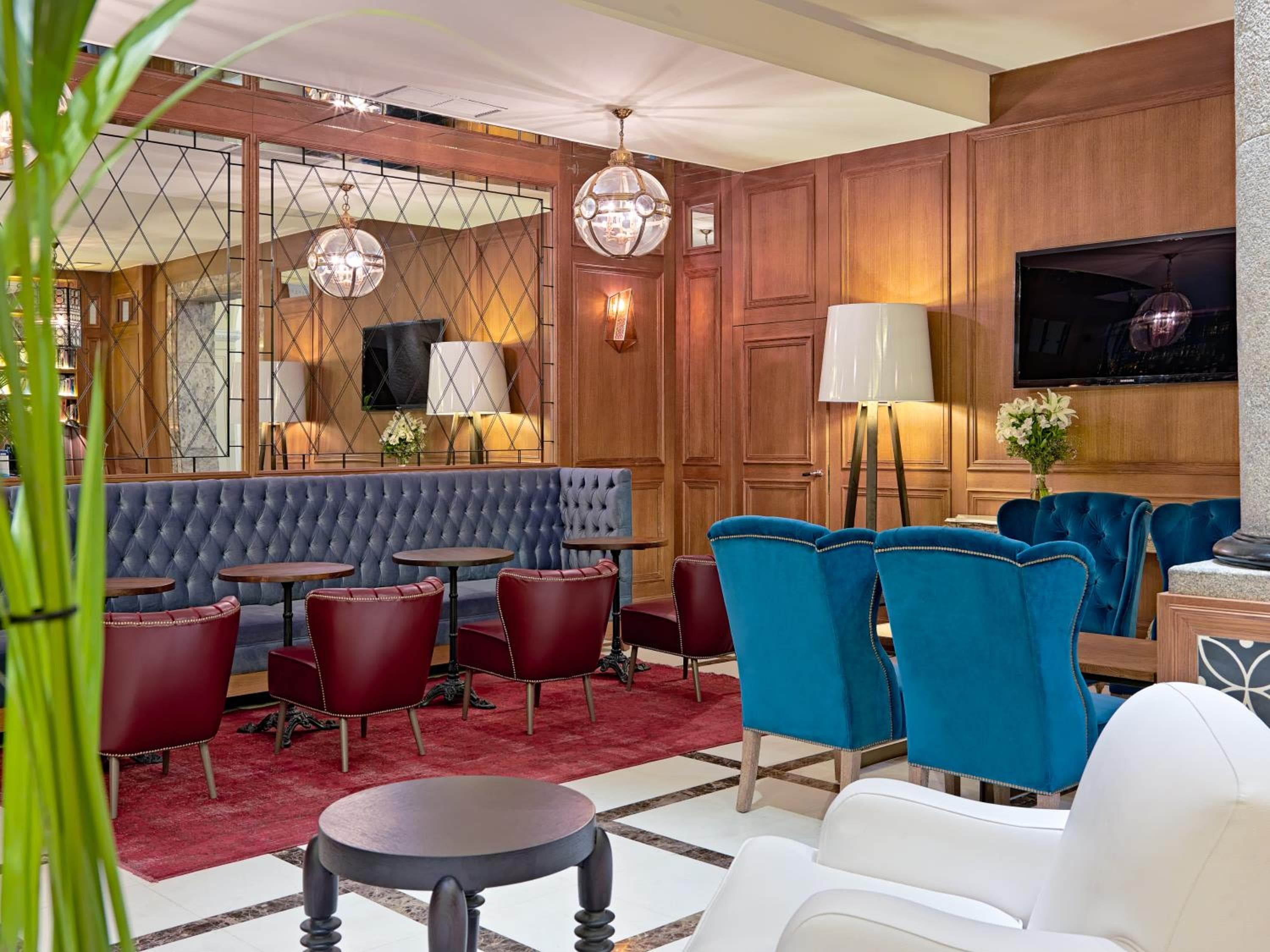 Boutique Hotel H10 Villa de la Reina — 3