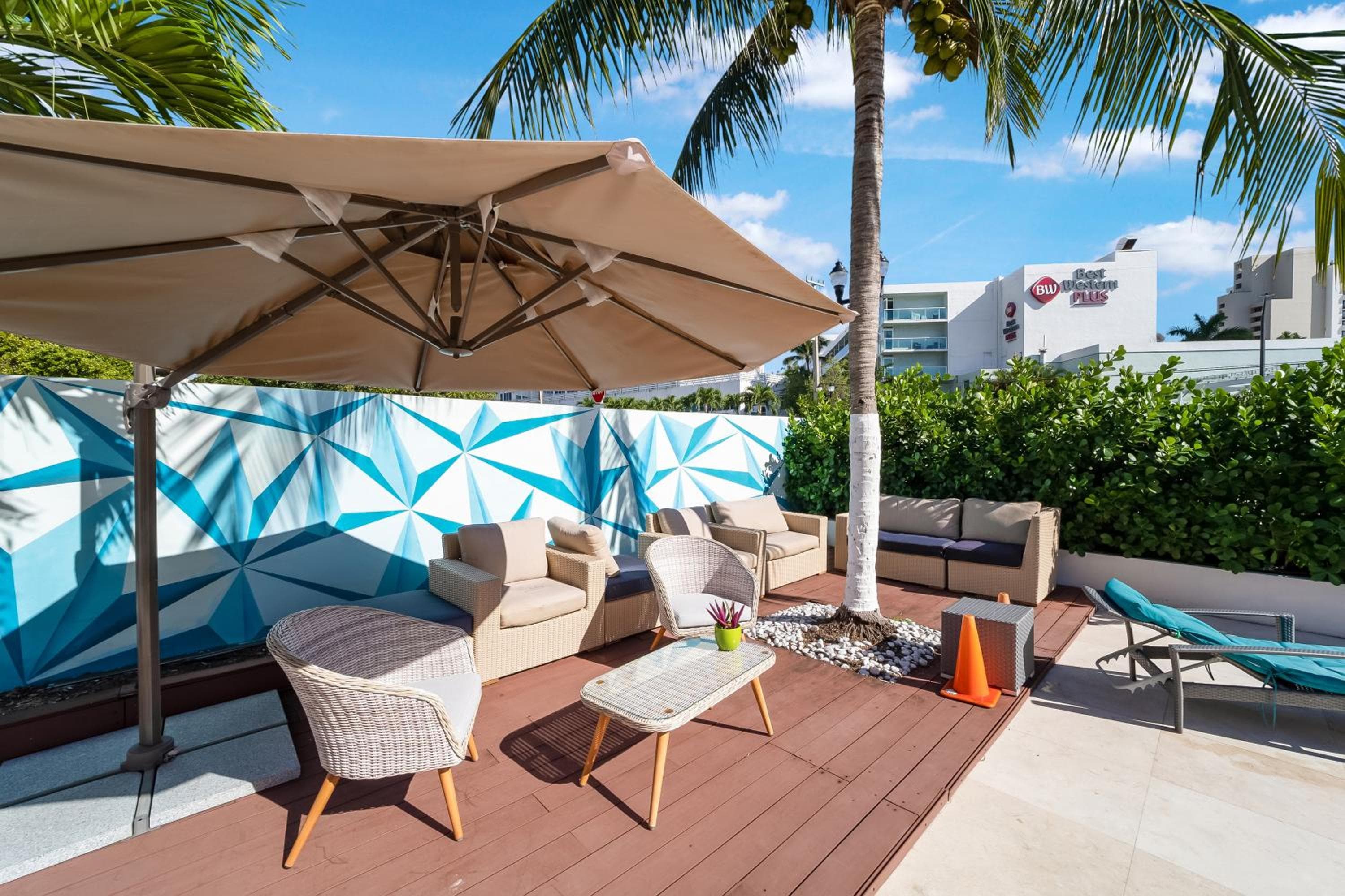 Deco Boutique Hotel — 11