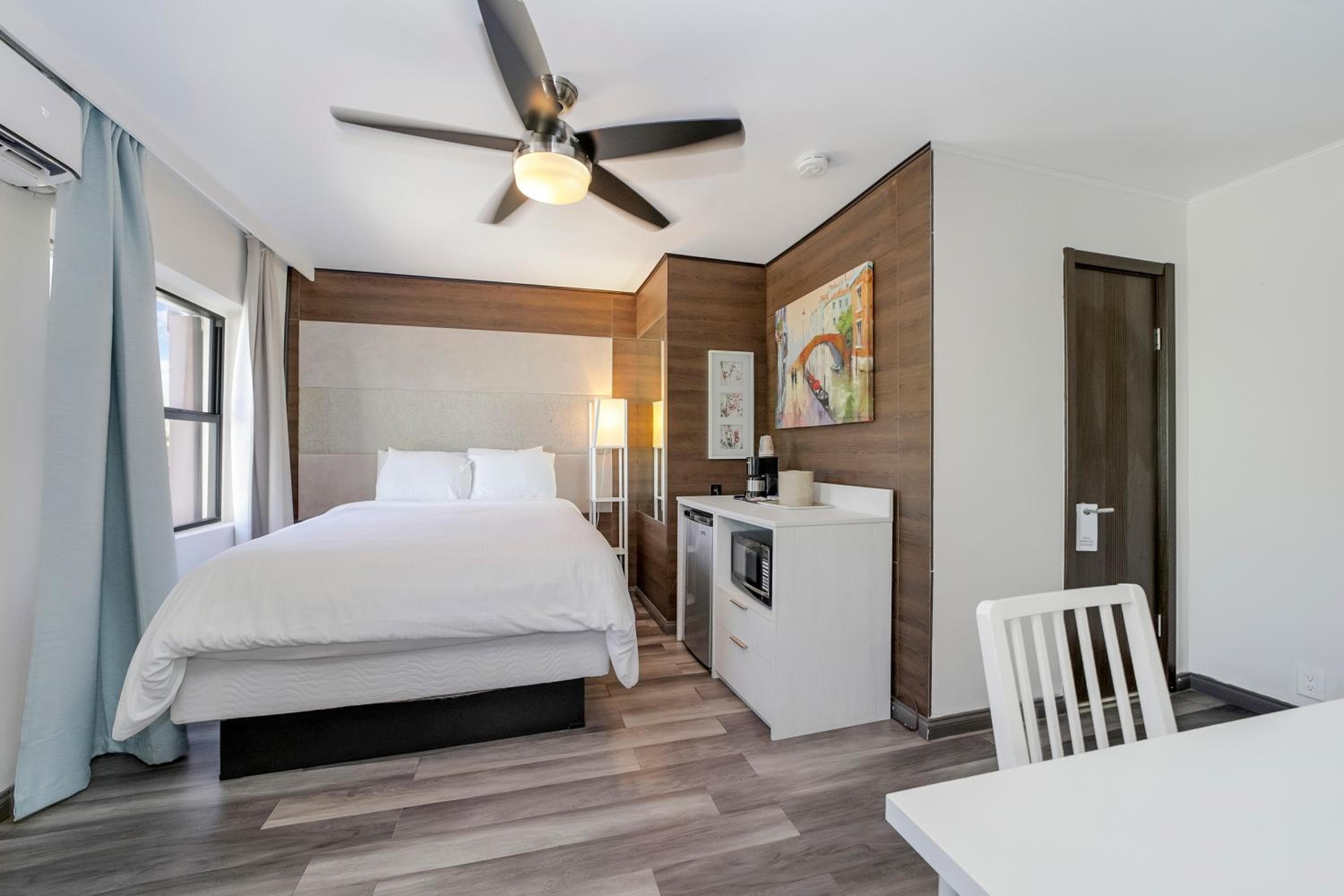 Deco Boutique Hotel — 22