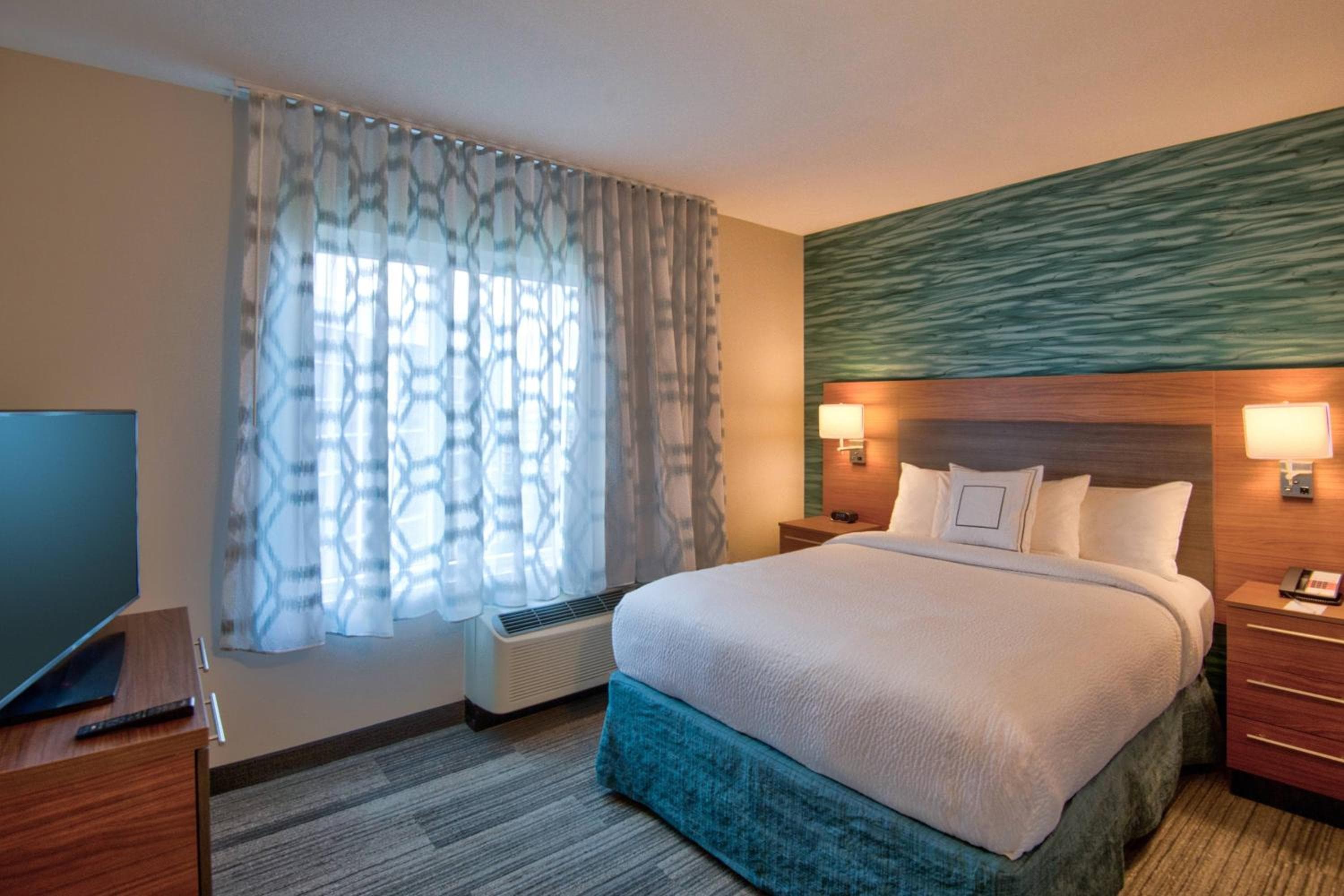 TownePlace Suites by Marriott Miami Airport — 11