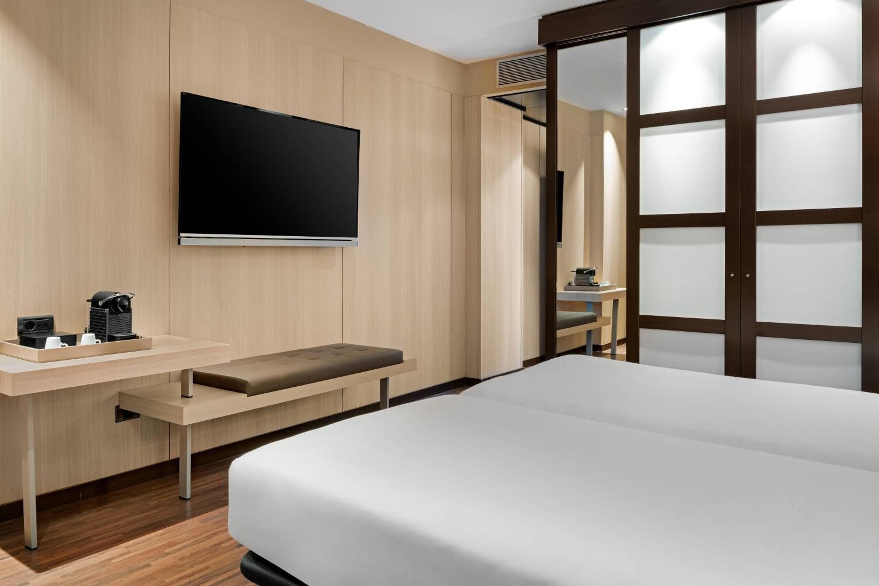 AC Hotel Barcelona Forum by Marriott — 8