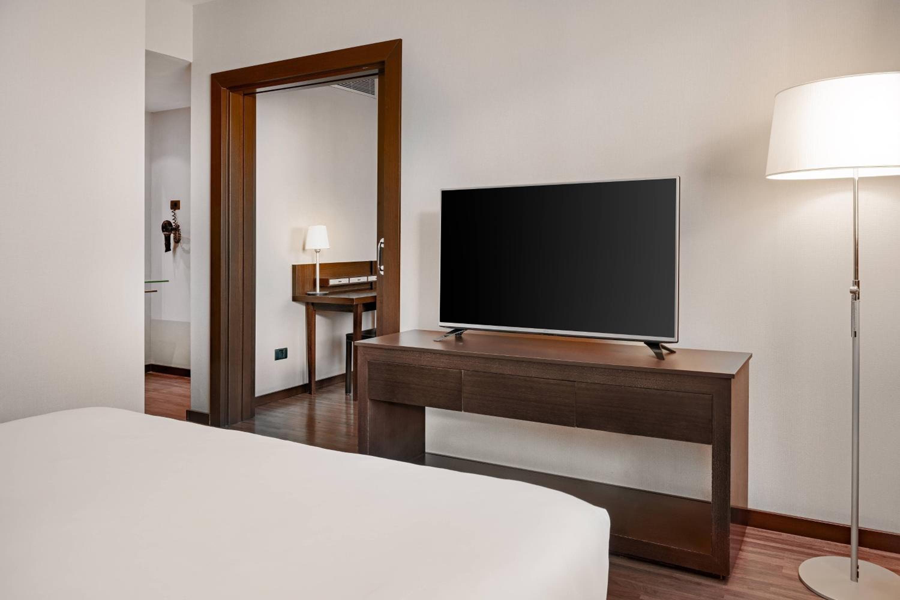Leonardo Royal Hotel Barcelona Forum — 13