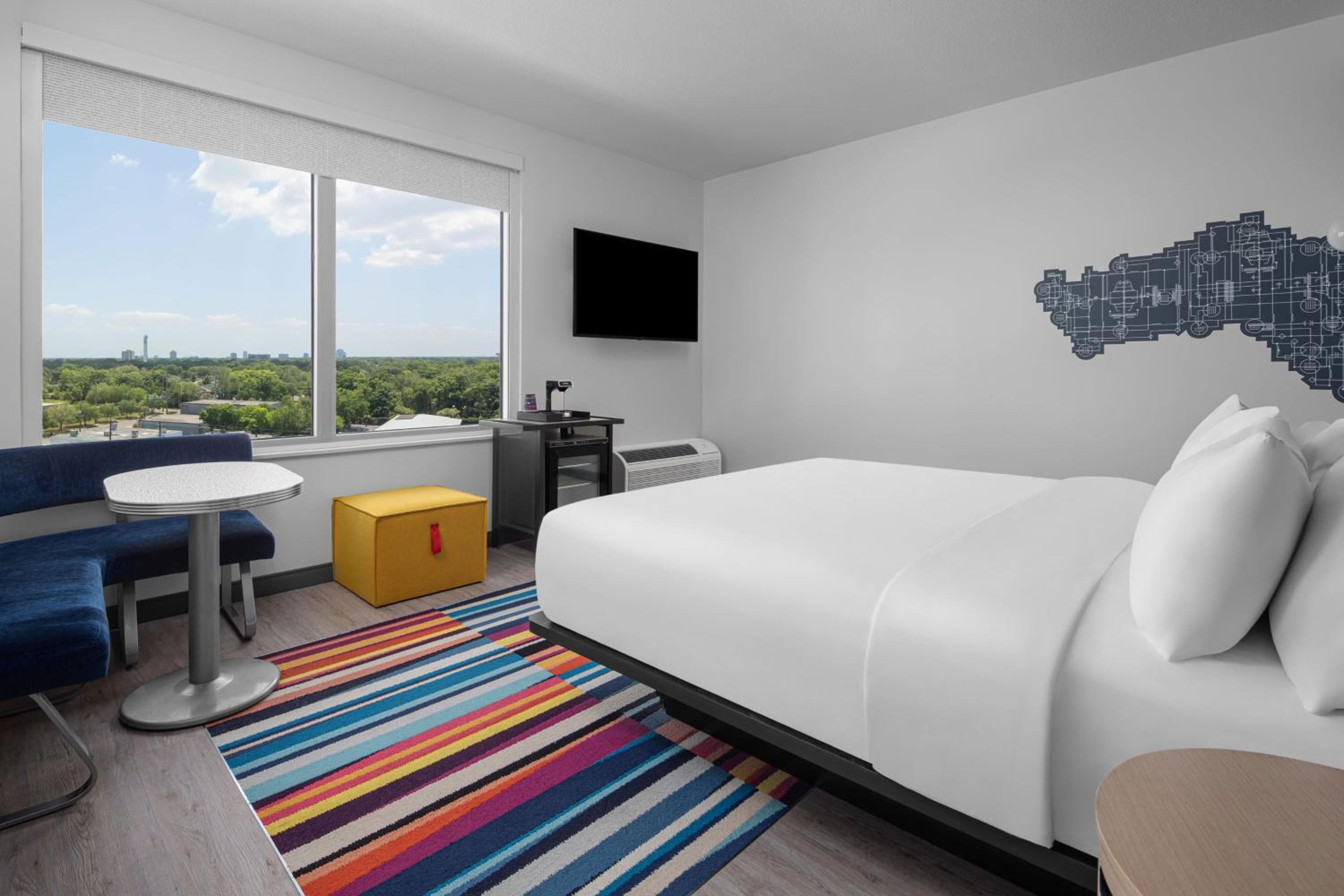 Aloft Tampa Midtown — 10