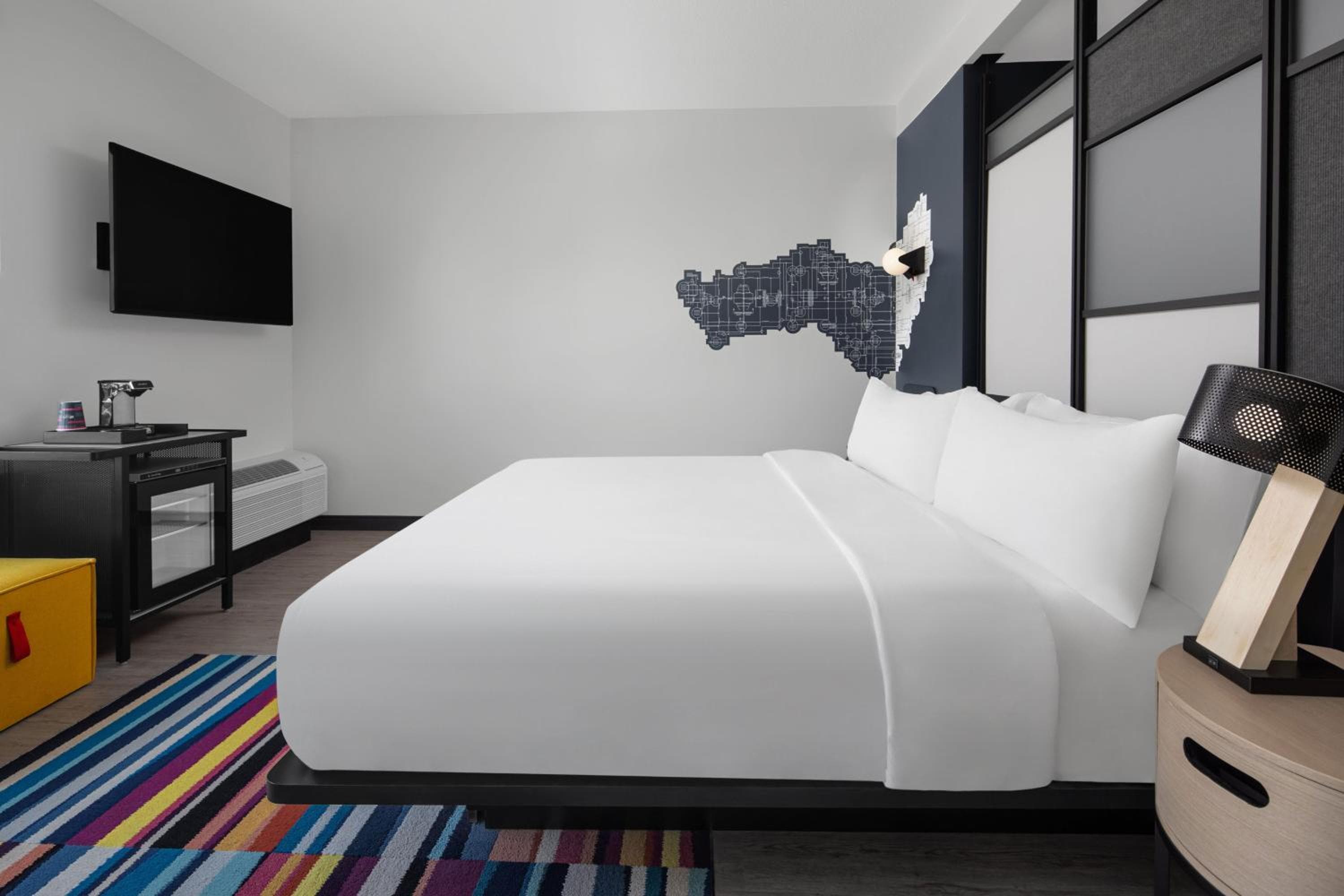 Aloft Tampa Midtown — 11