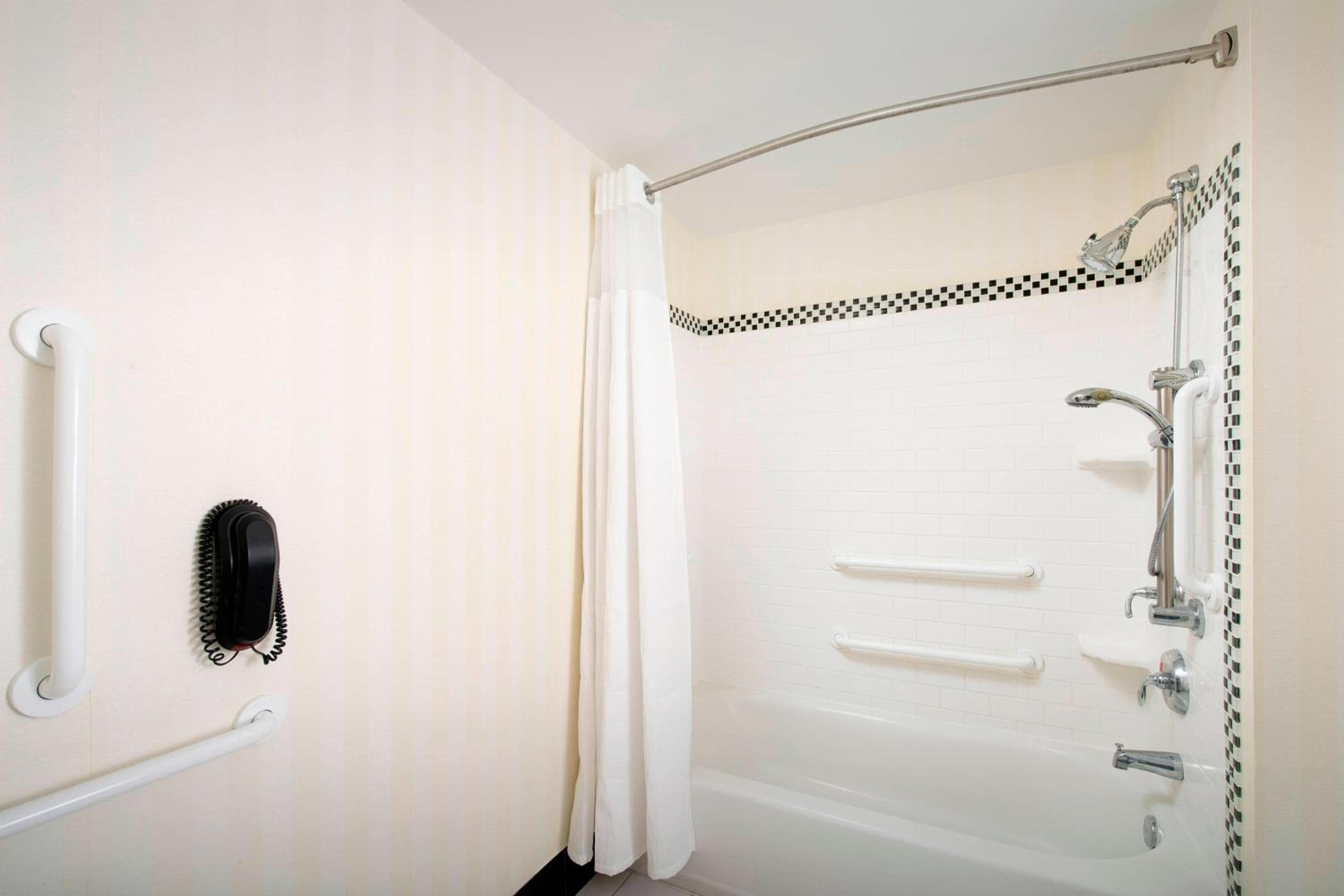 Fairfield Inn & Suites by Marriott Miami Aeropuerto Sur — 12