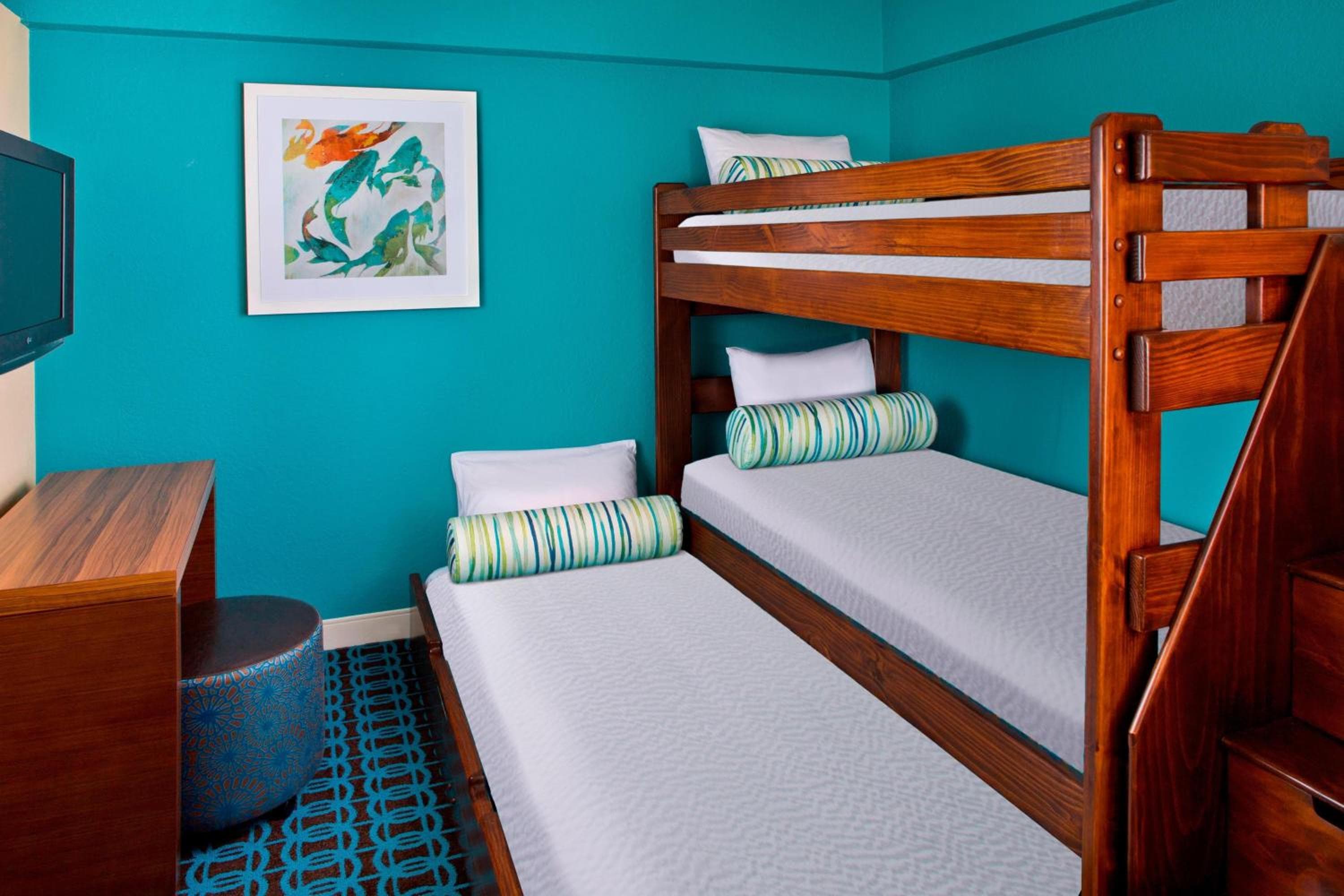 Fairfield Inn & Suites by Marriott Orlando Lake Buena Vista im Marriott Village — 17