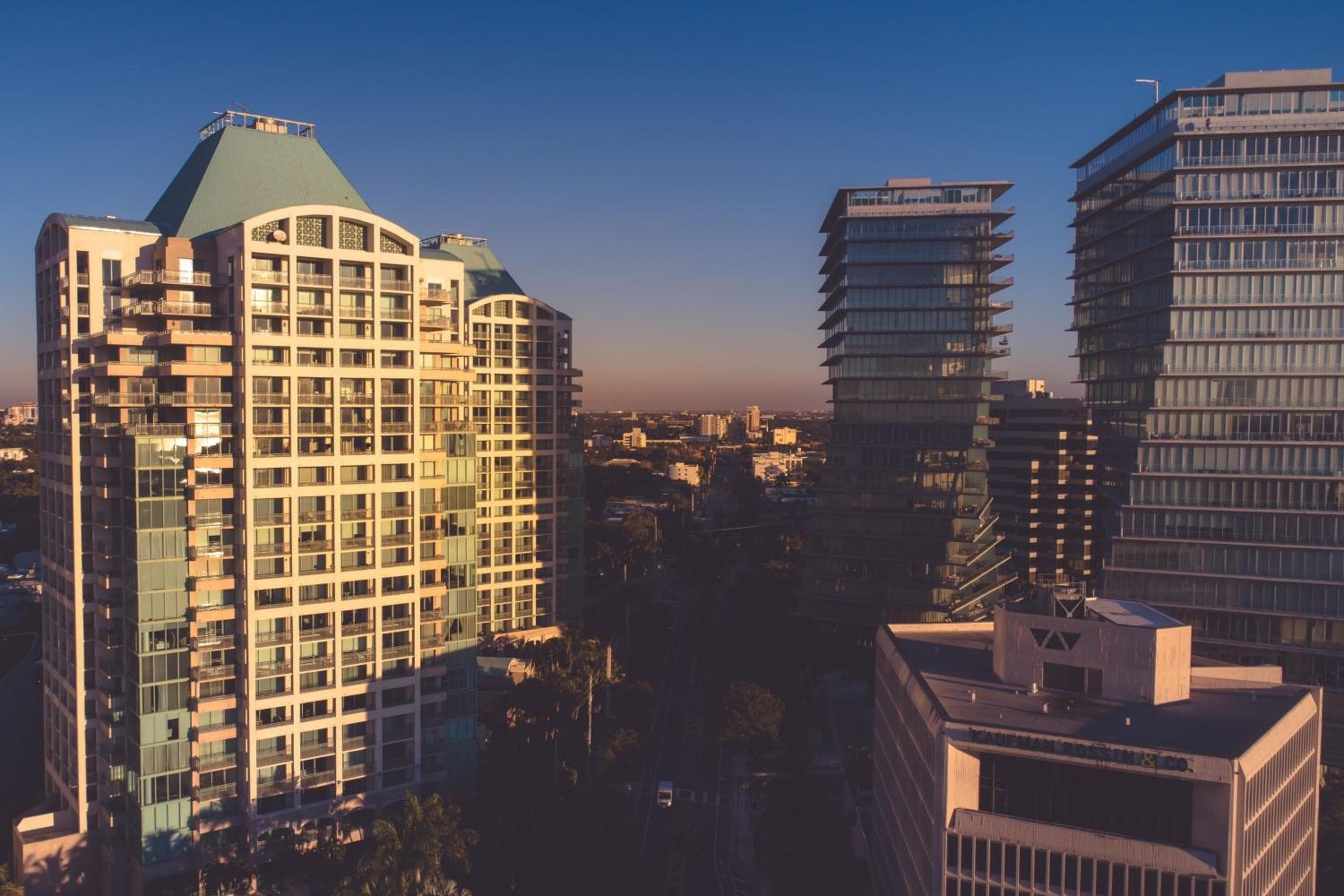 El Ritz-Carlton Coconut Grove, Miami — 1