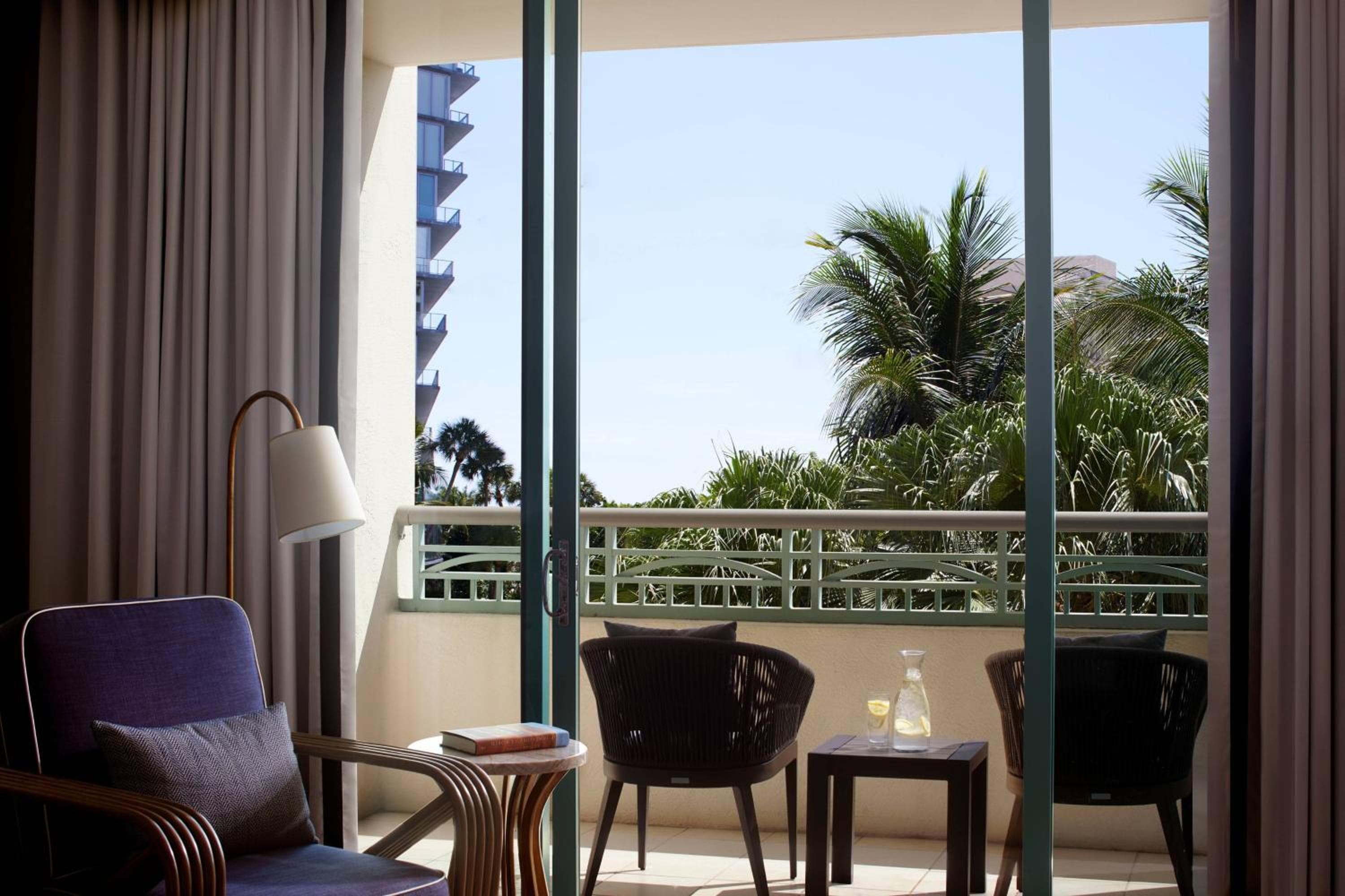 El Ritz-Carlton Coconut Grove, Miami — 8