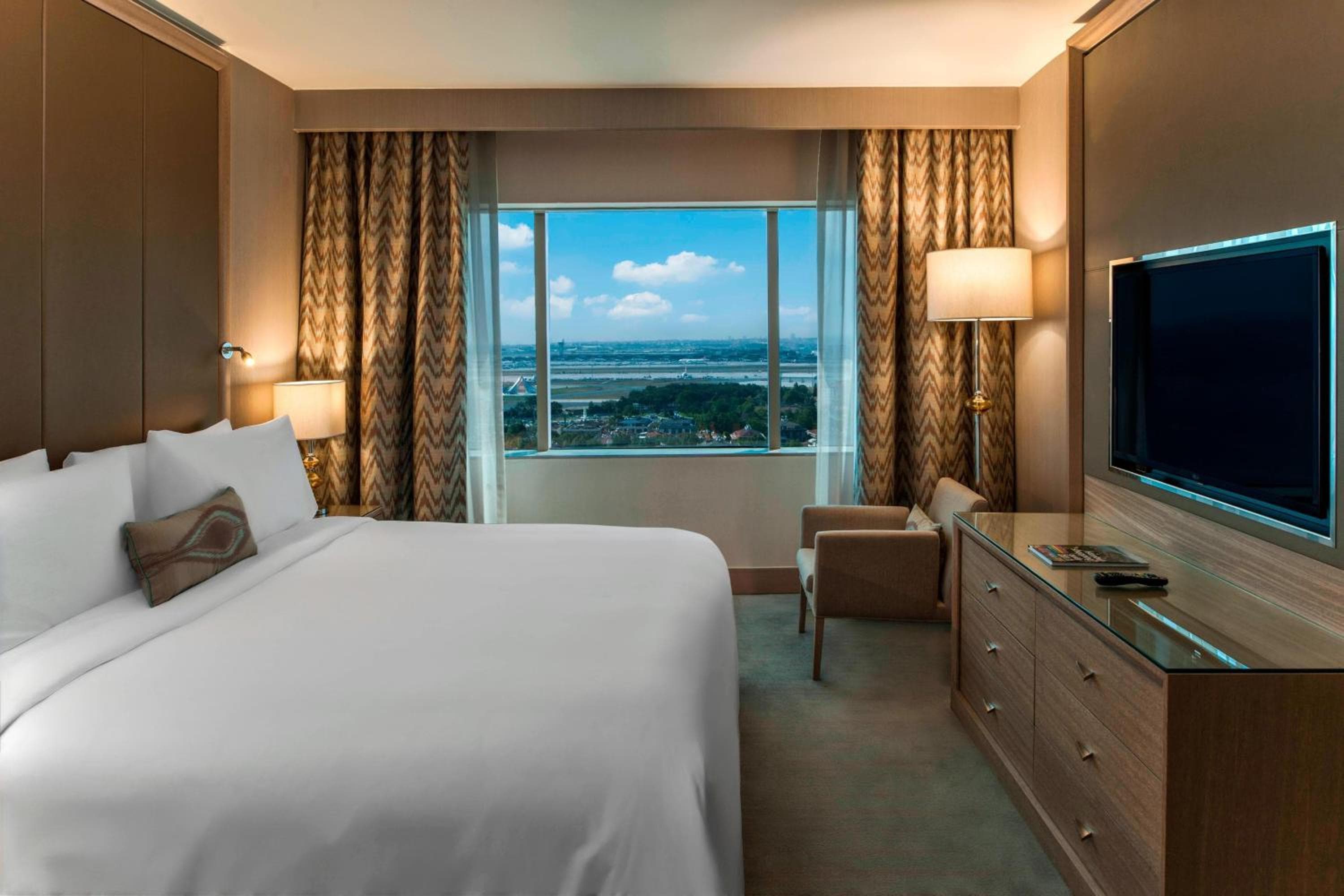 Renaissance Polat Istanbul Hotel — 26