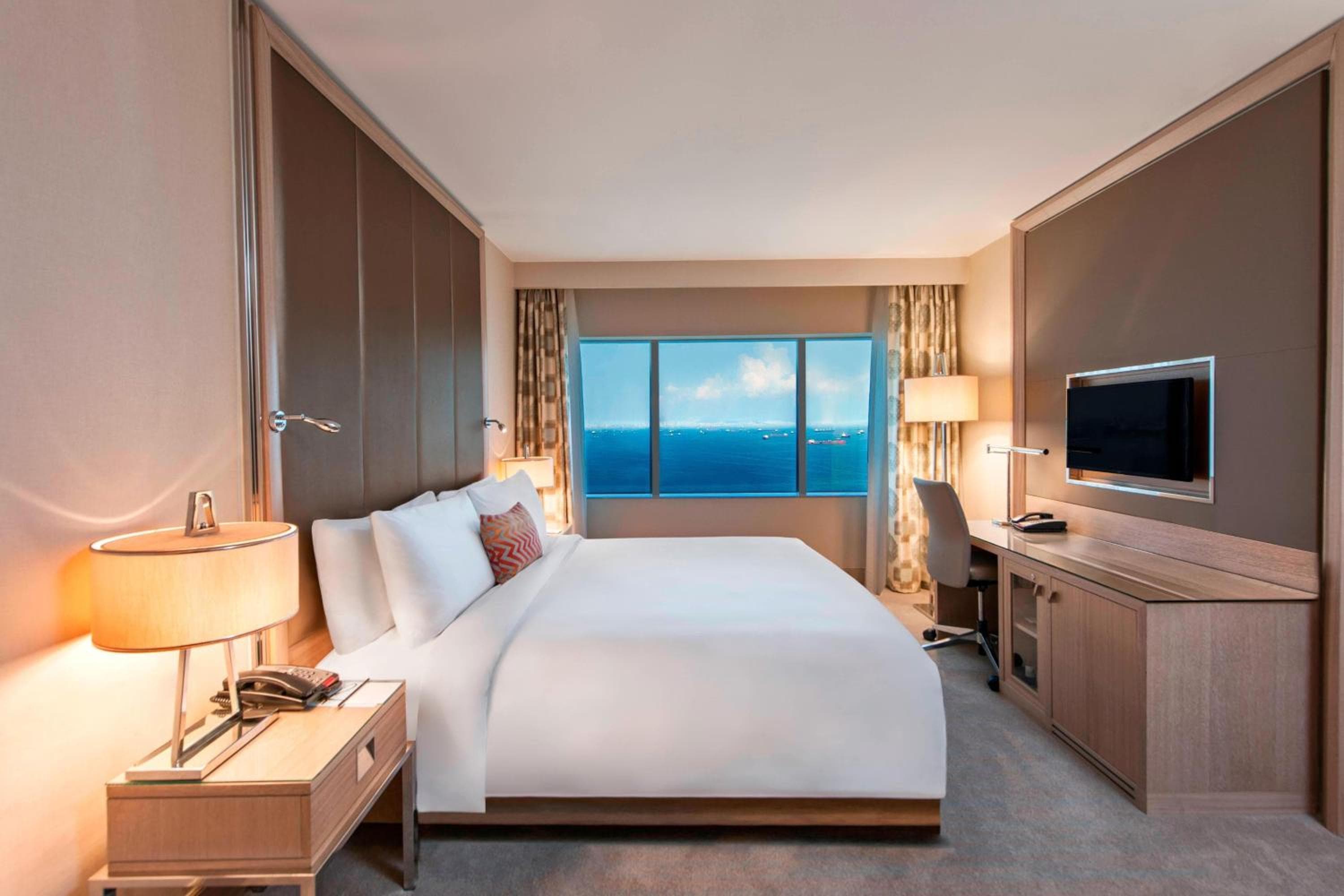 Renaissance Polat Istanbul Hotel — 2