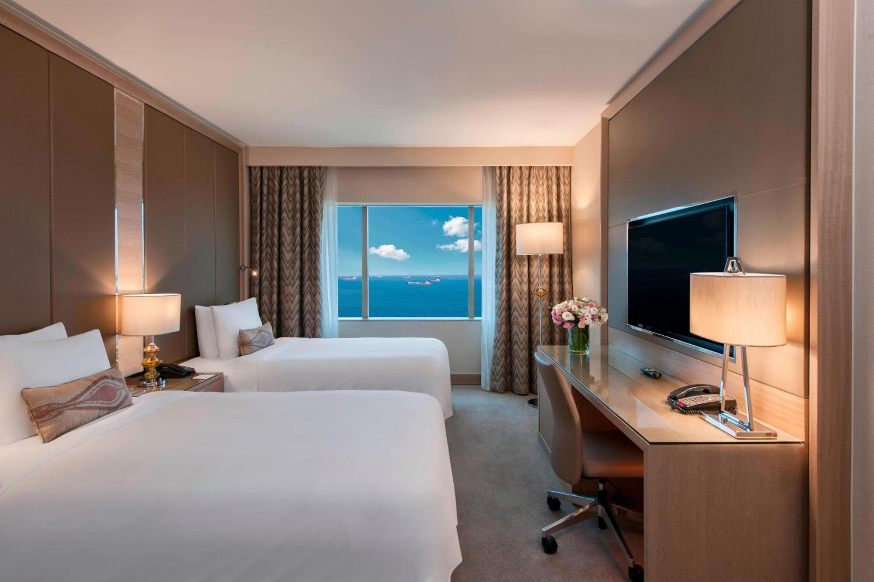 Renaissance Polat Istanbul Hotel — 9