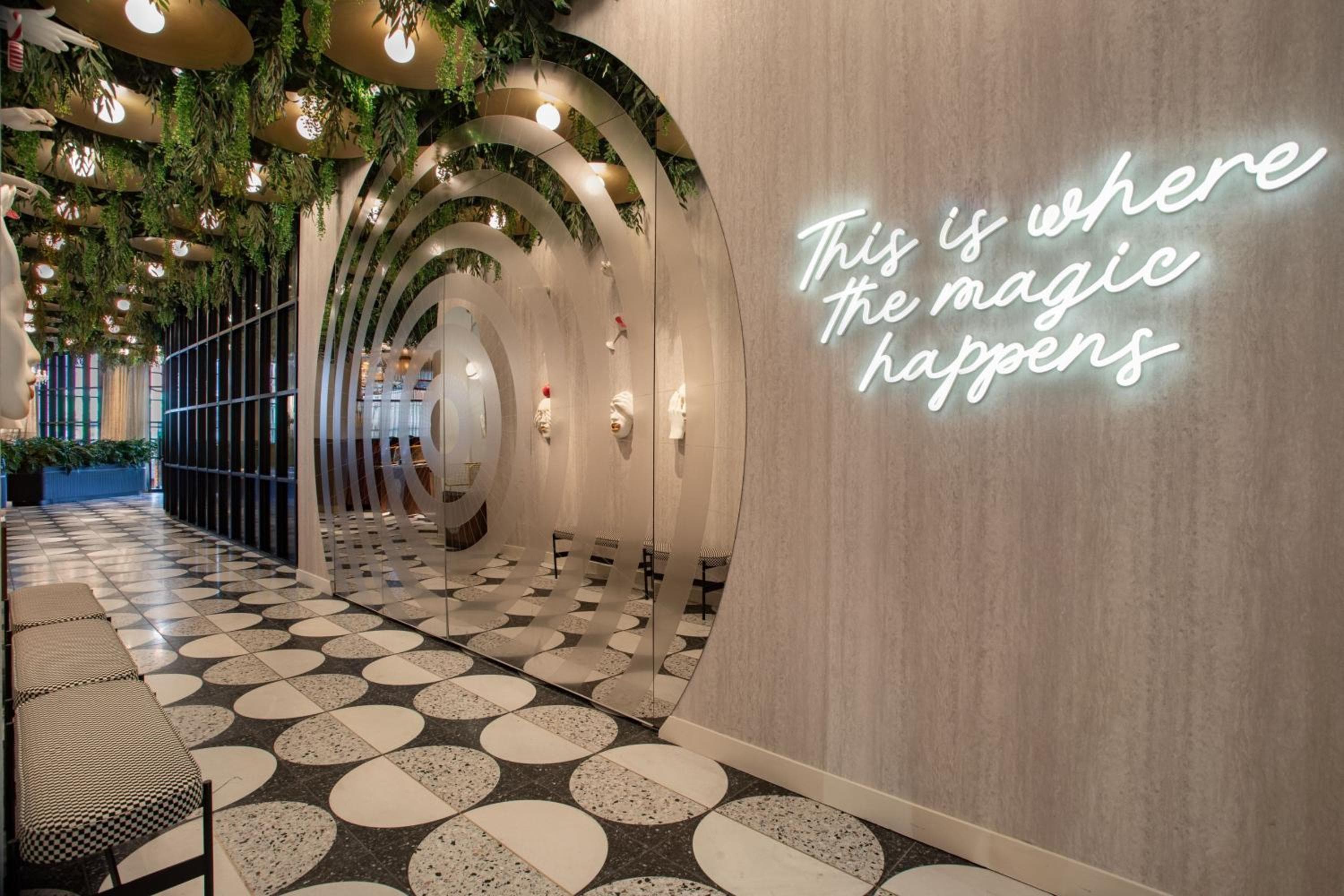 Moxy NYC Lower East Side hotel, 145 Bowery, New York, United States — photo 4