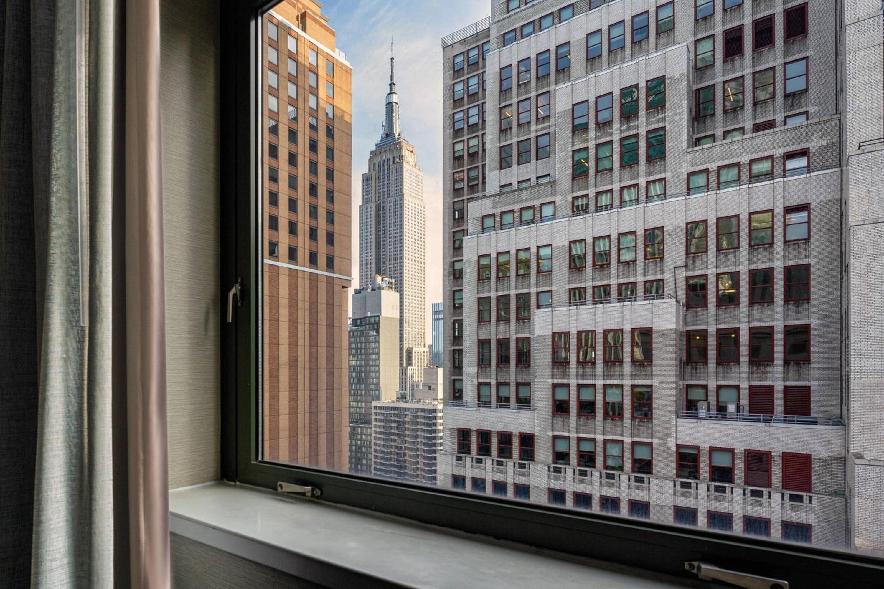 Courtyard New York Manhattan/Times Square — 11