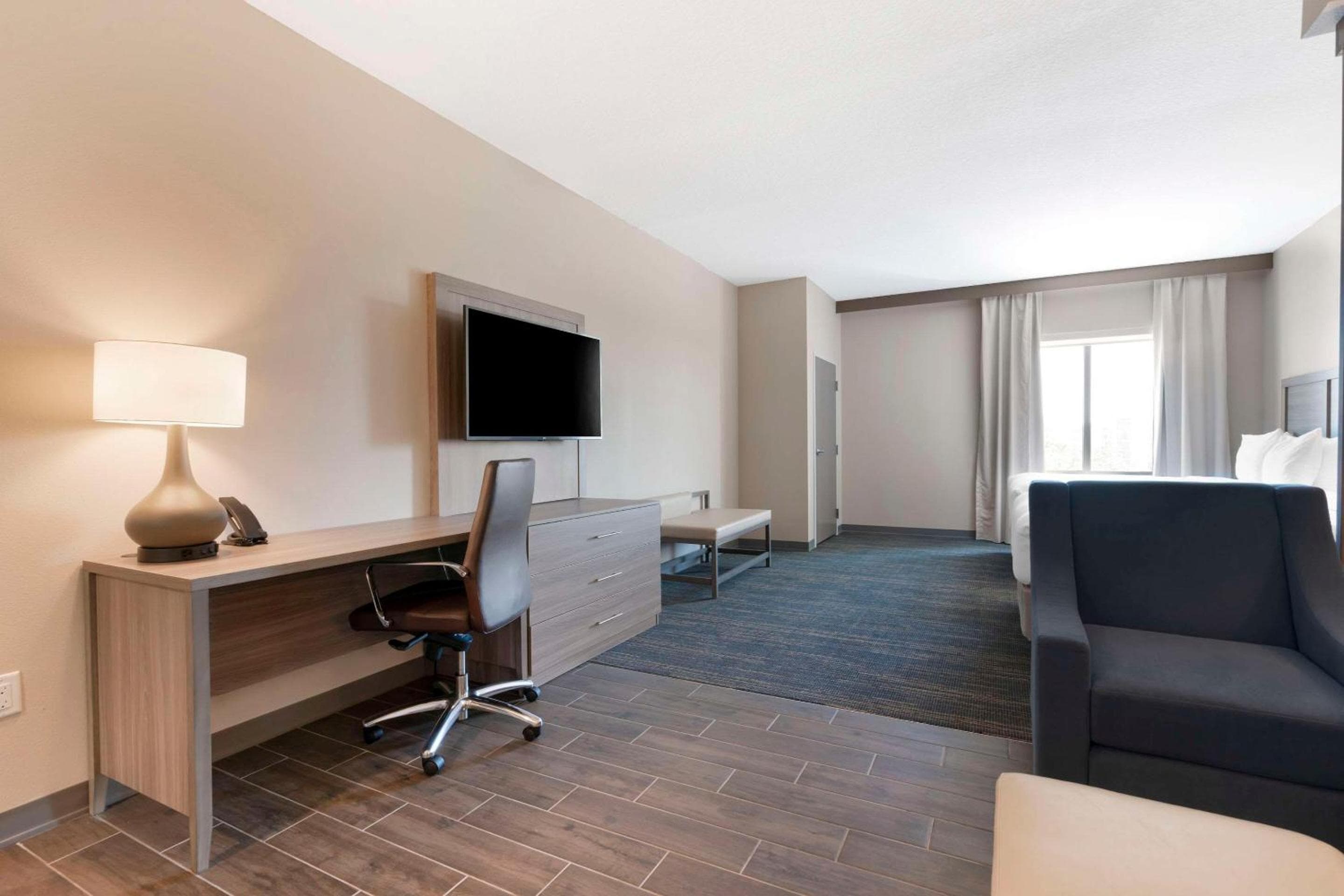 Comfort Suites Orlando Lake Buena Vista — 23