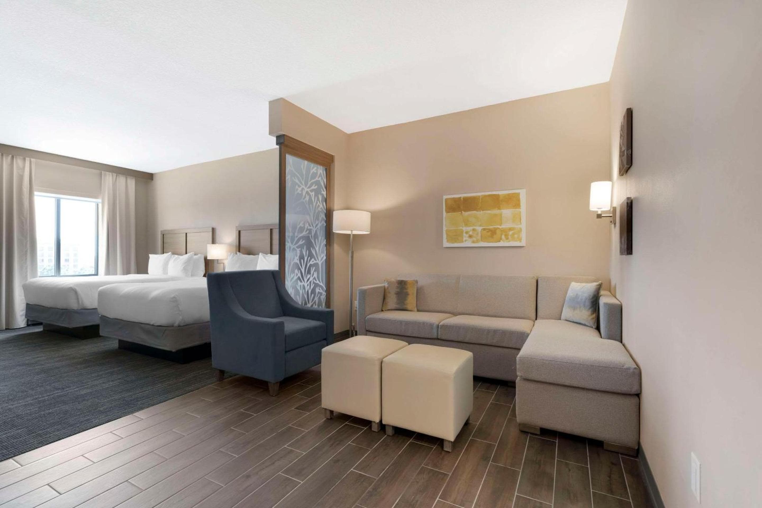 Comfort Suites Orlando Lake Buena Vista — 22