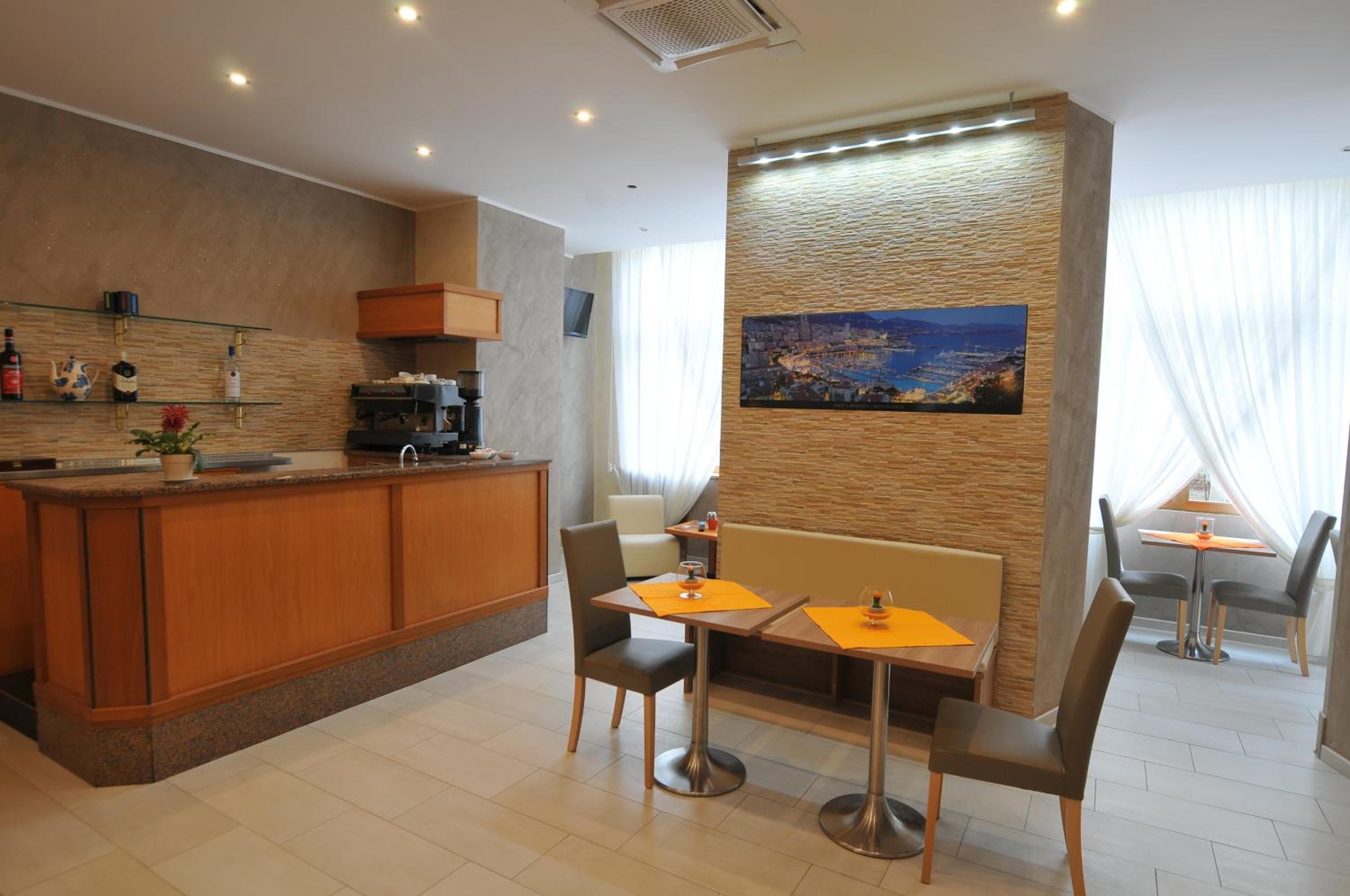 Albergo Montecarlo — 25