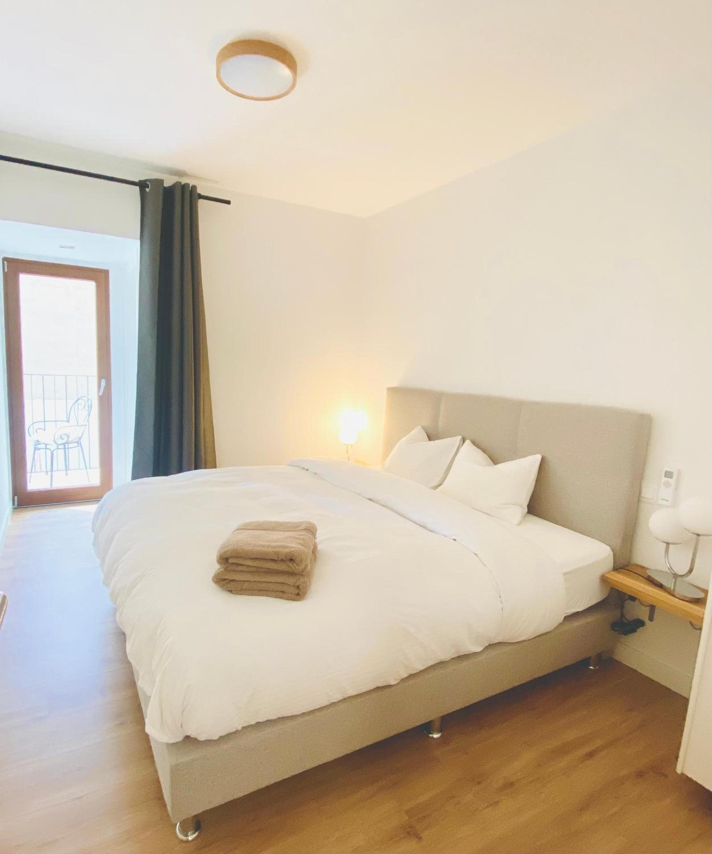 Hotel Apartment with 2-en suite Bedrooms — 3
