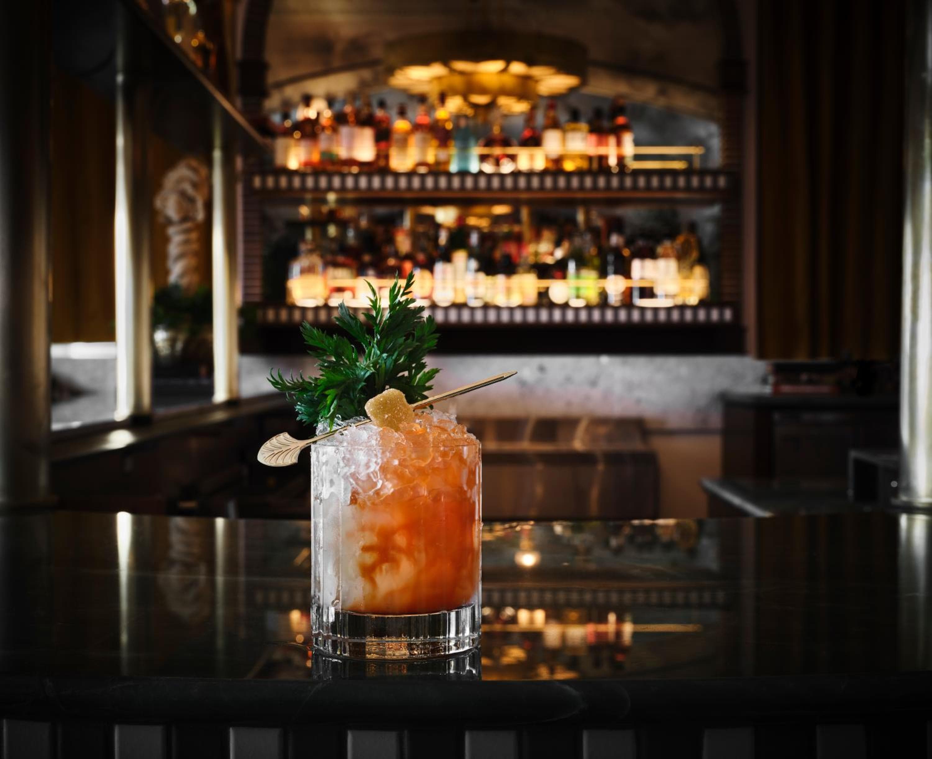 Das georgische Hotel — 8