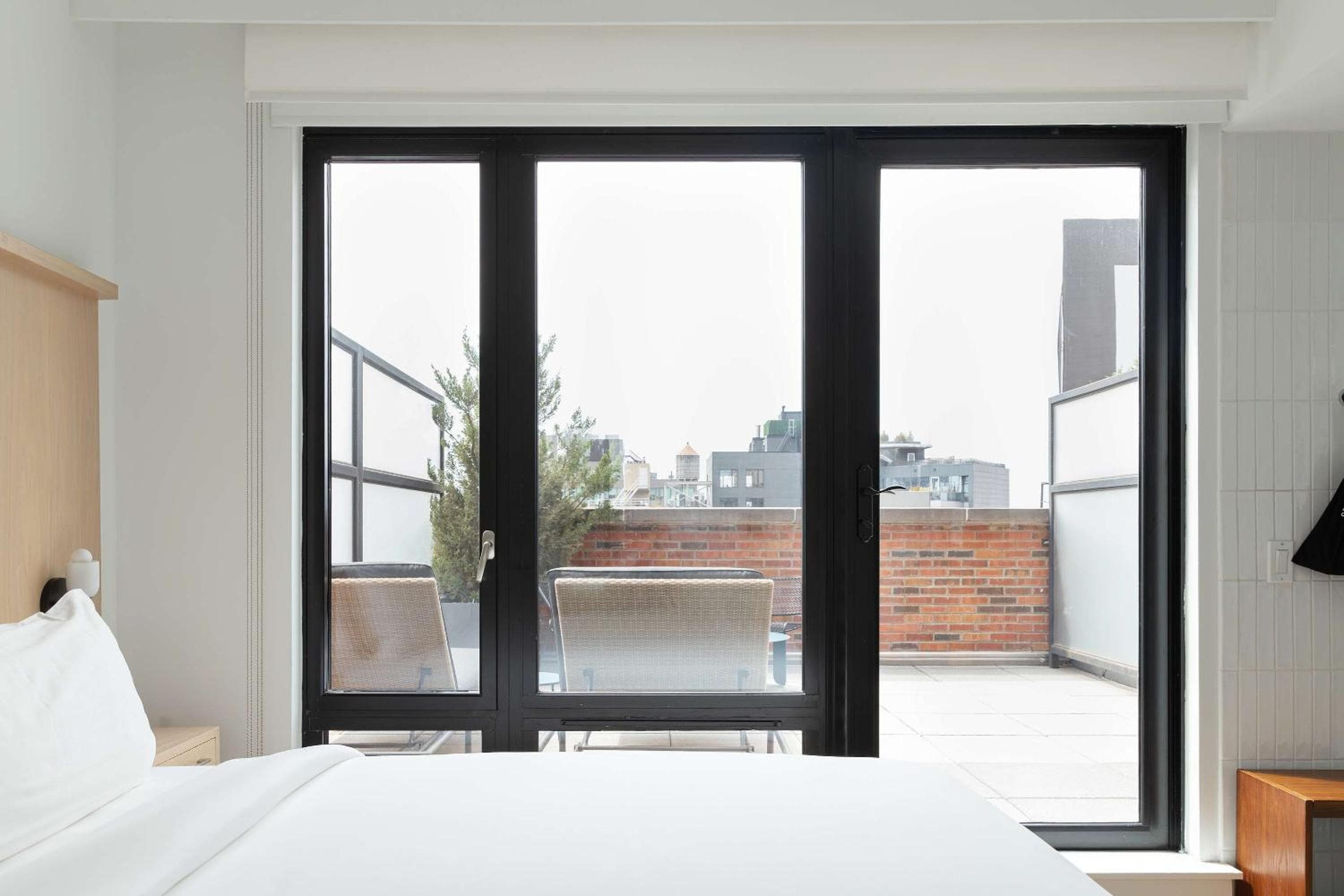 Arlo SoHo — 16