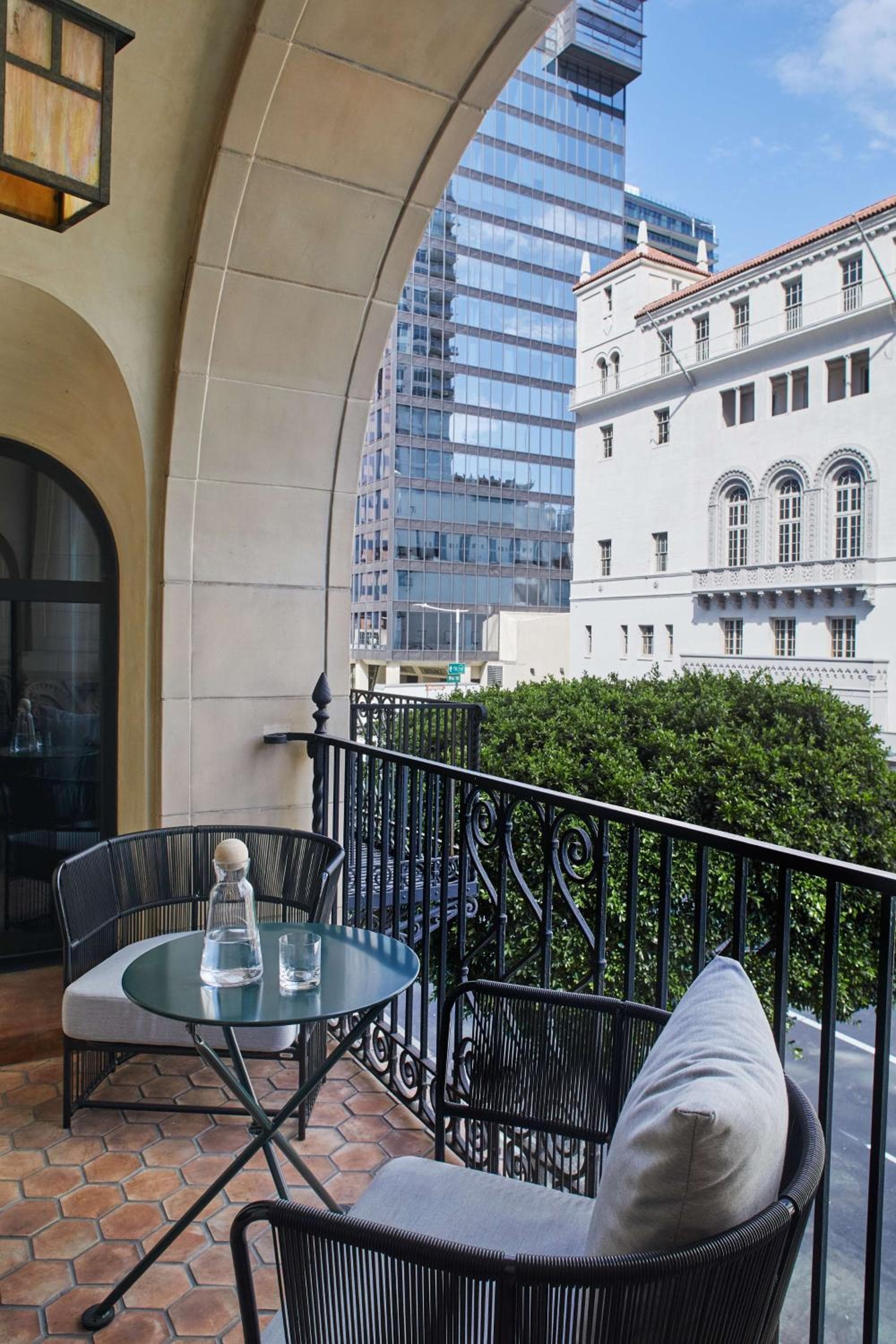 Hotel Figueroa, Unbound Collection by Hyatt — 8