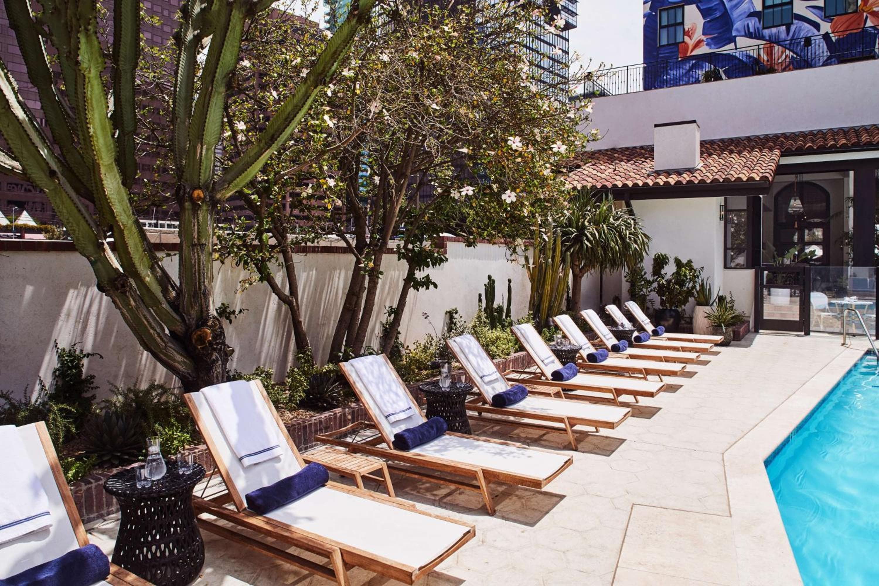 Hotel Figueroa, Unbound Collection by Hyatt — 16