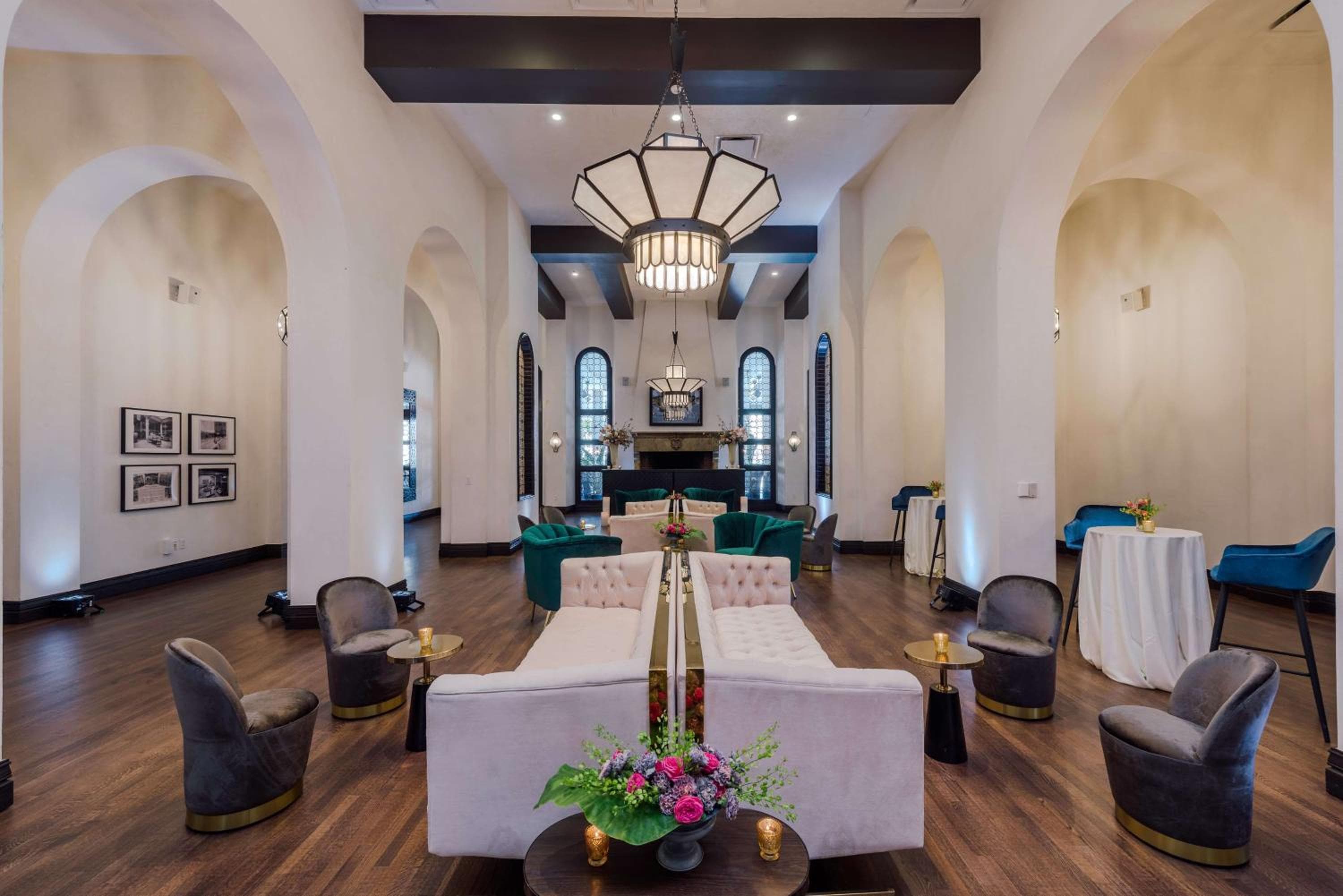 Hotel Figueroa, Unbound Collection by Hyatt — 4