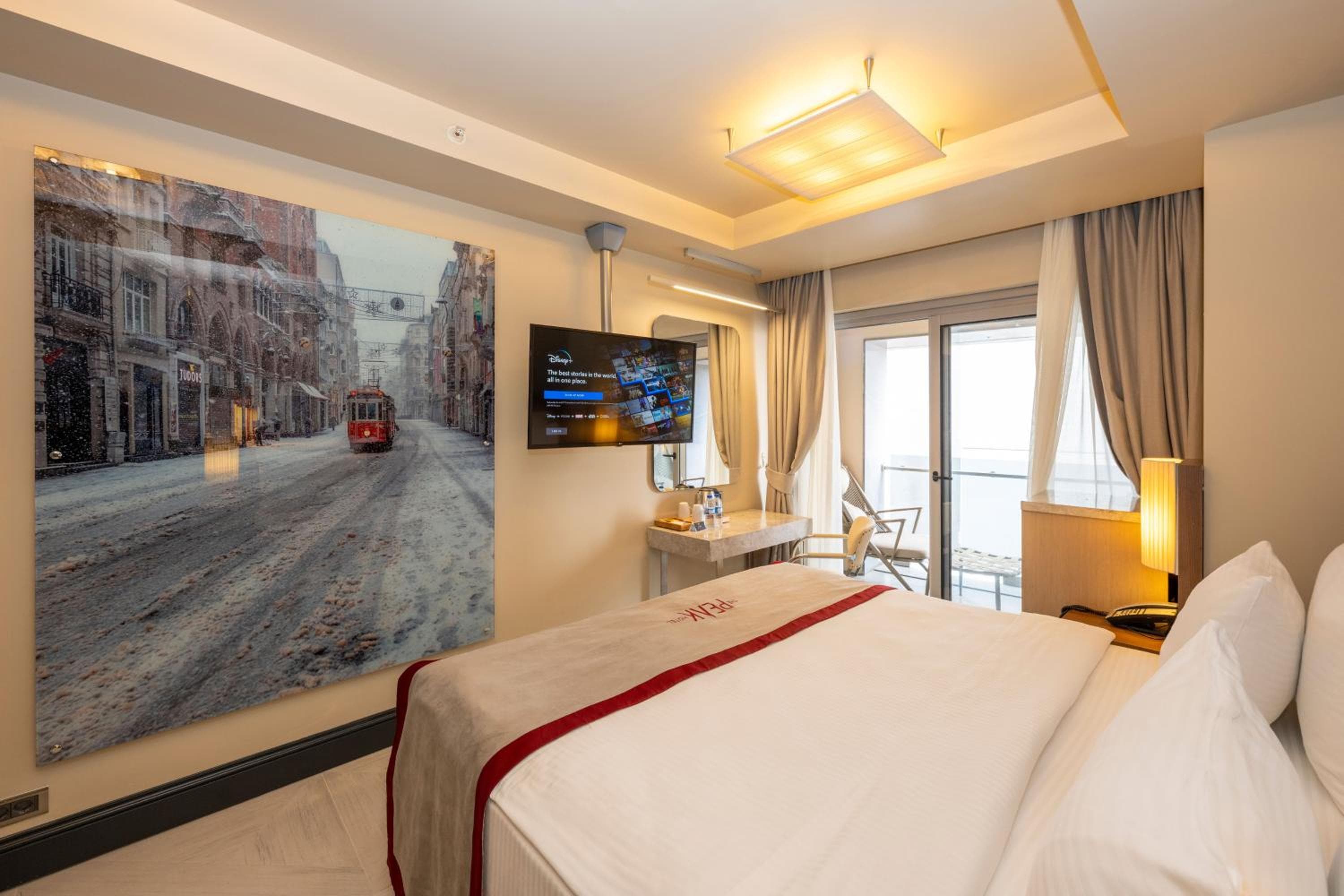 Ramada By Wyndham Istanbul Pera — 6