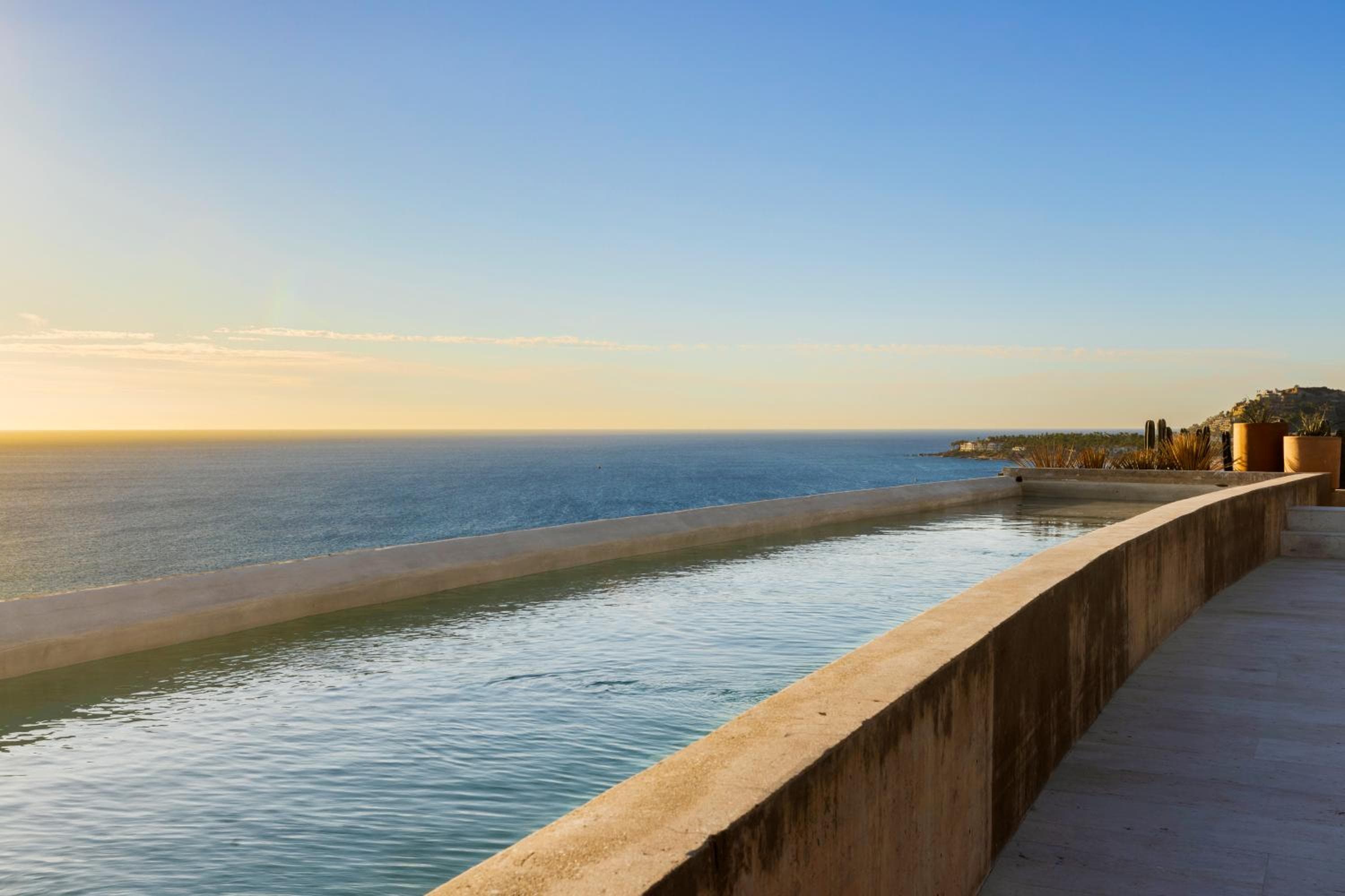 Jacuzzi privado - Vistas impresionantes - Terraza exterior — 20