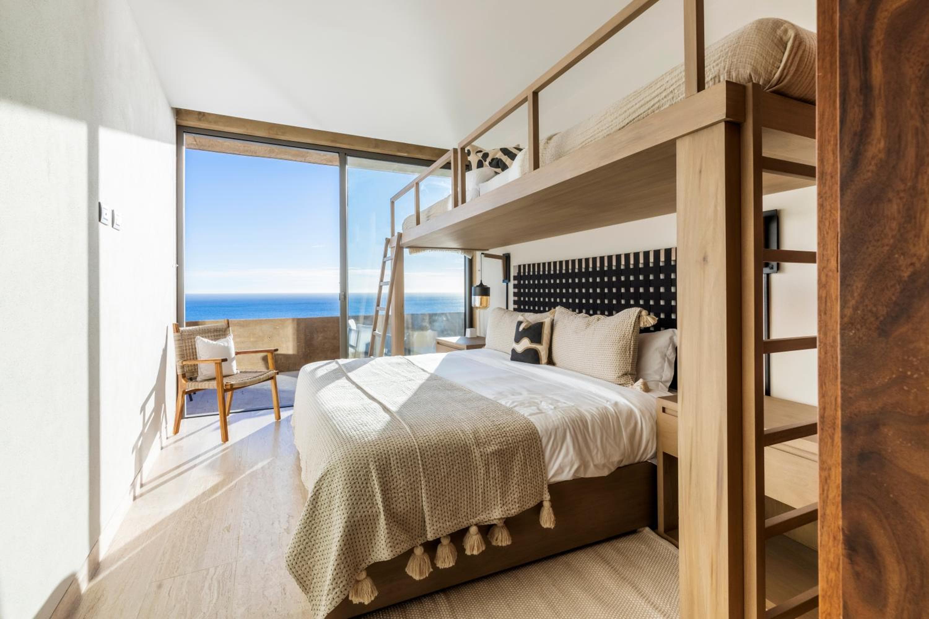 Private Hot Tub - Ocean View - GYM - Free Parking — 2