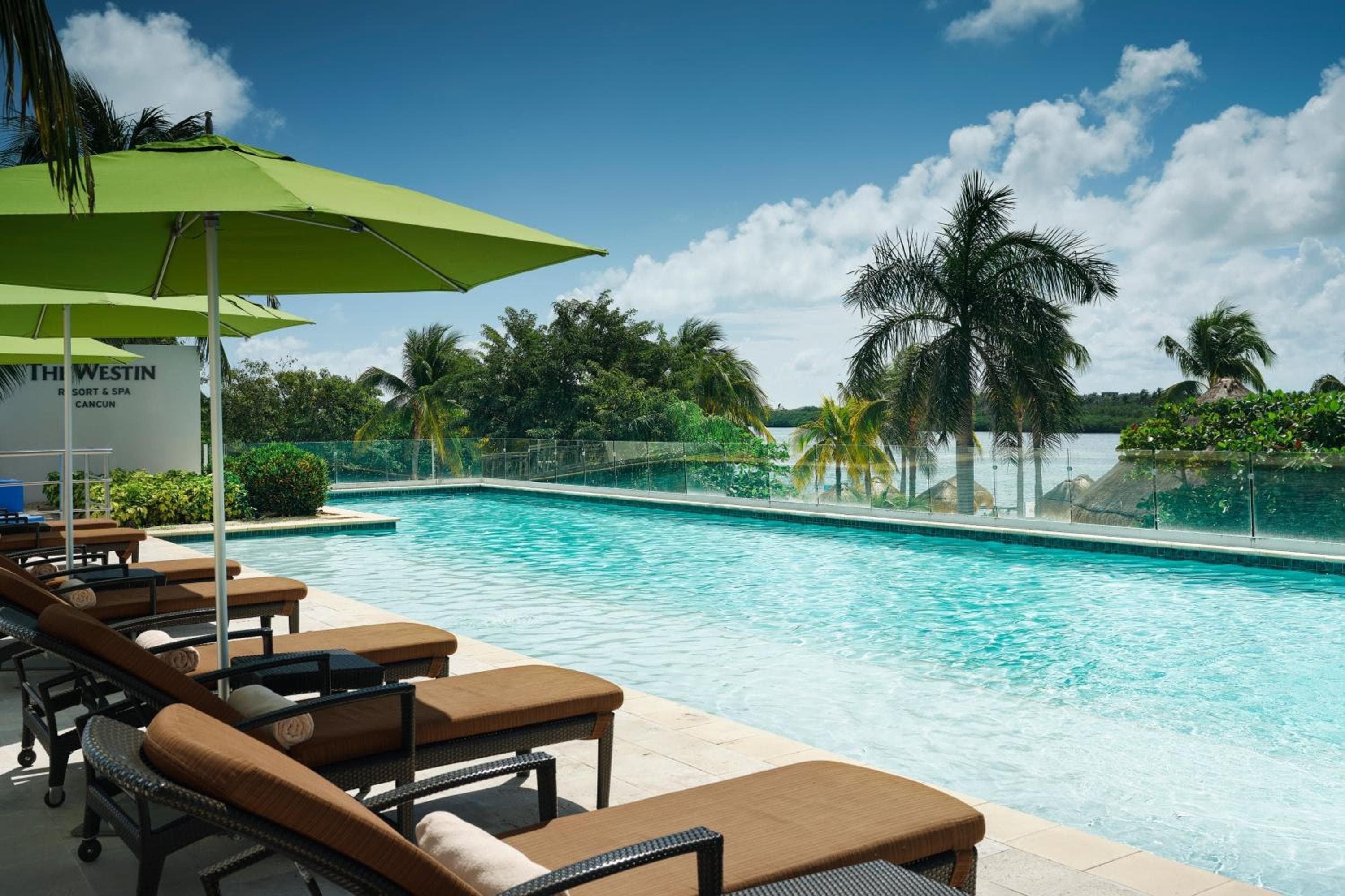 The Westin Cancún Resort Villas & Spa — 12