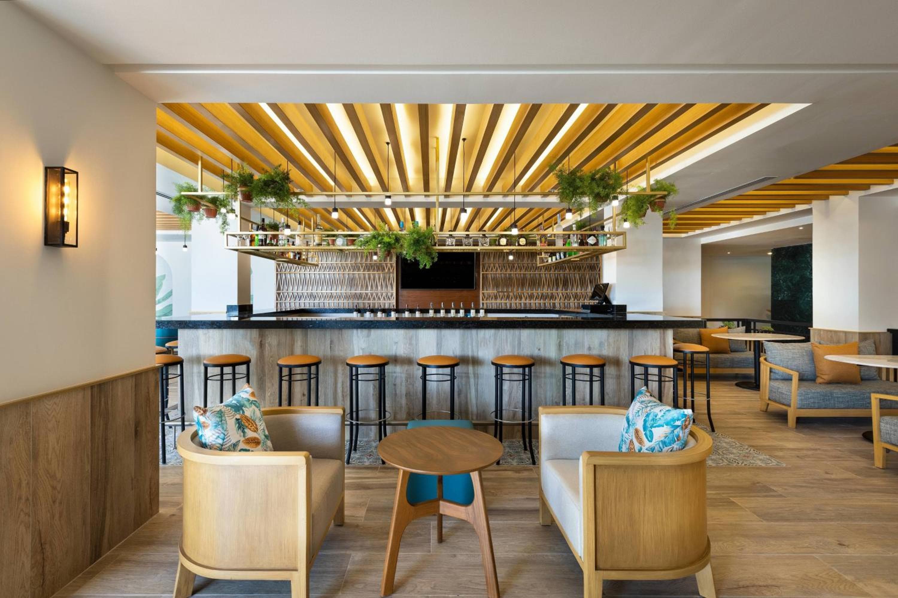 Courtyard by Marriott Cancún Aeropuerto — 5