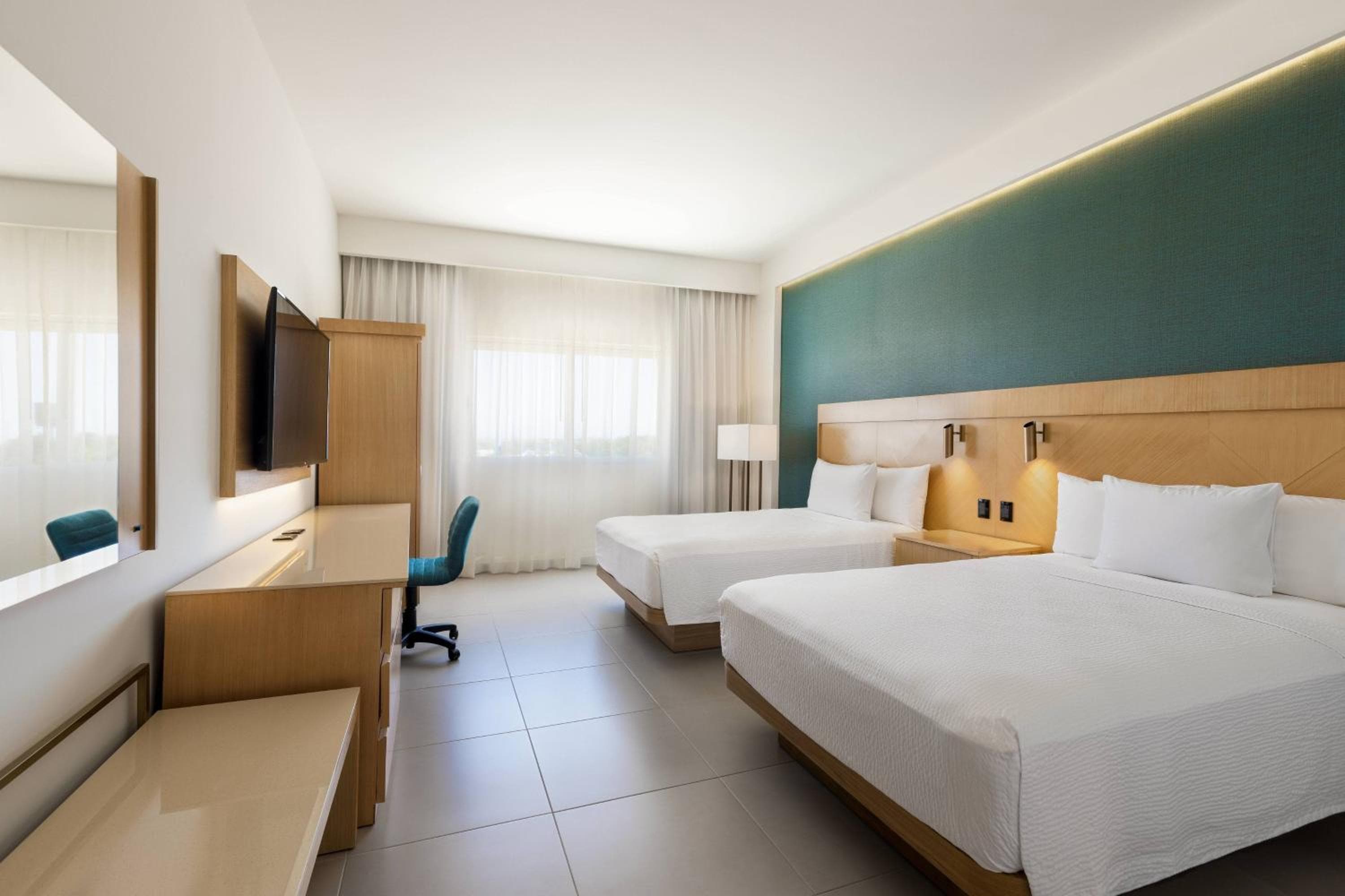 Courtyard by Marriott Cancún Aeropuerto — 6