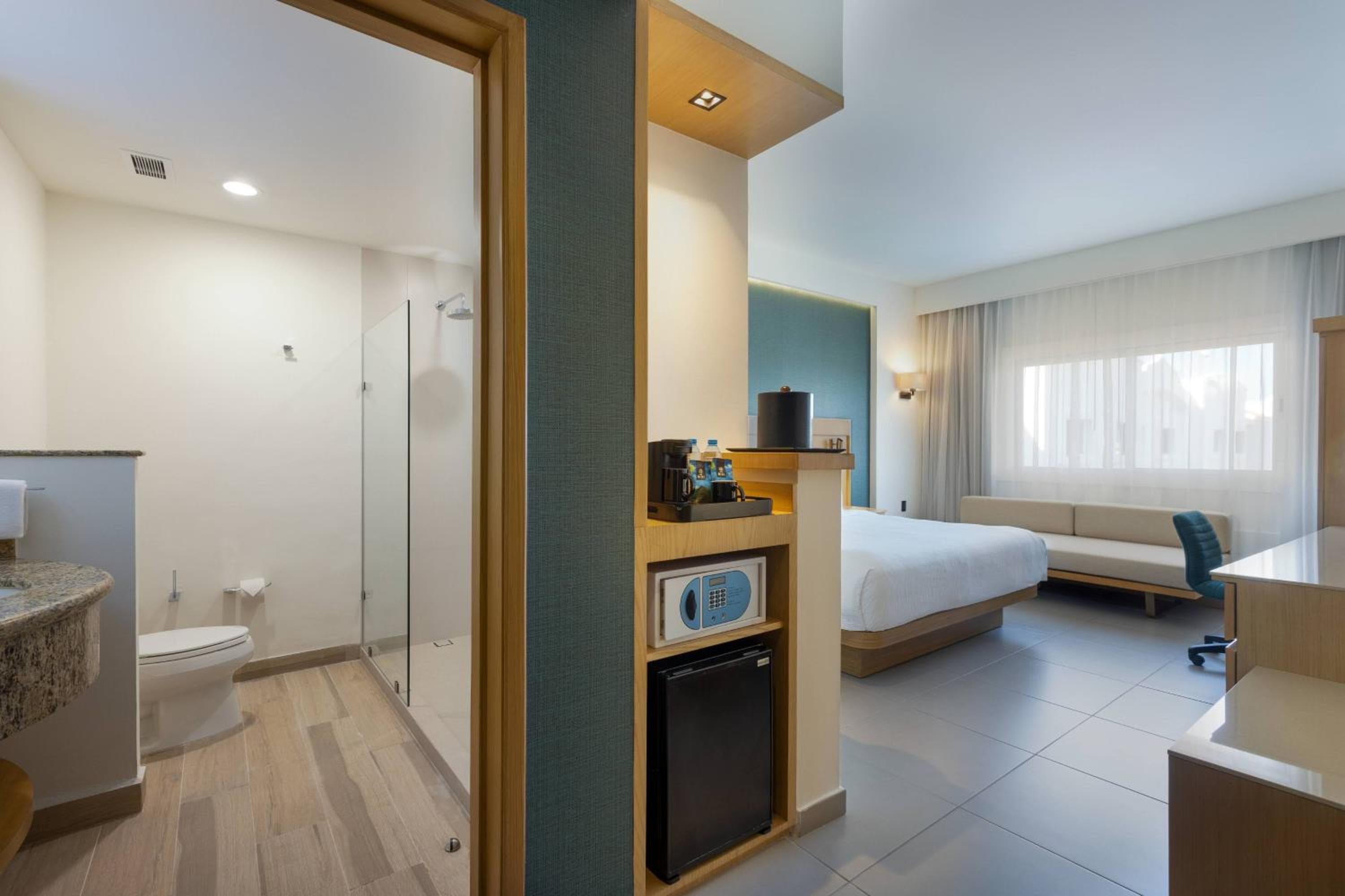 Courtyard by Marriott Cancún Aeropuerto — 10