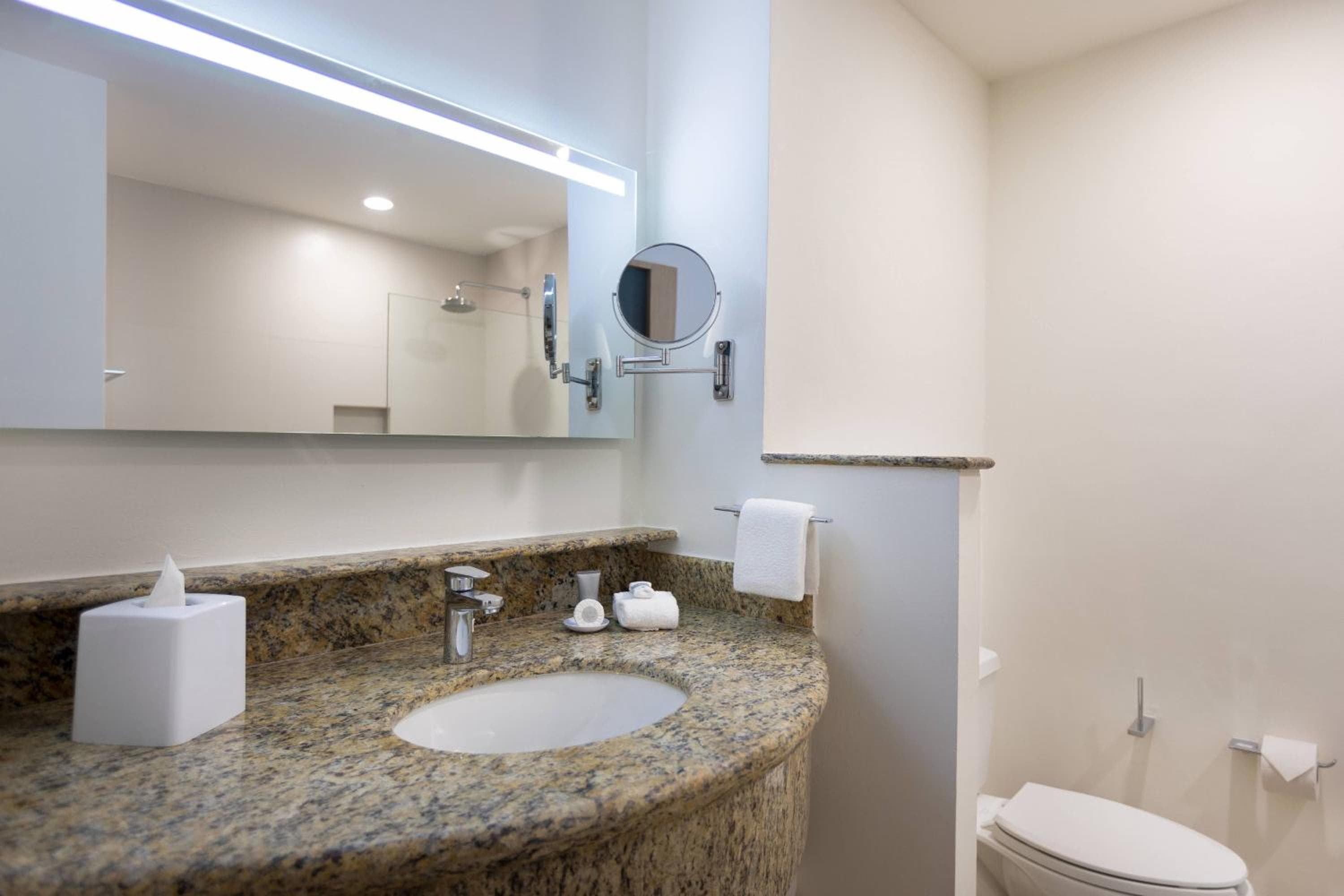Courtyard by Marriott Cancún Aeropuerto — 12