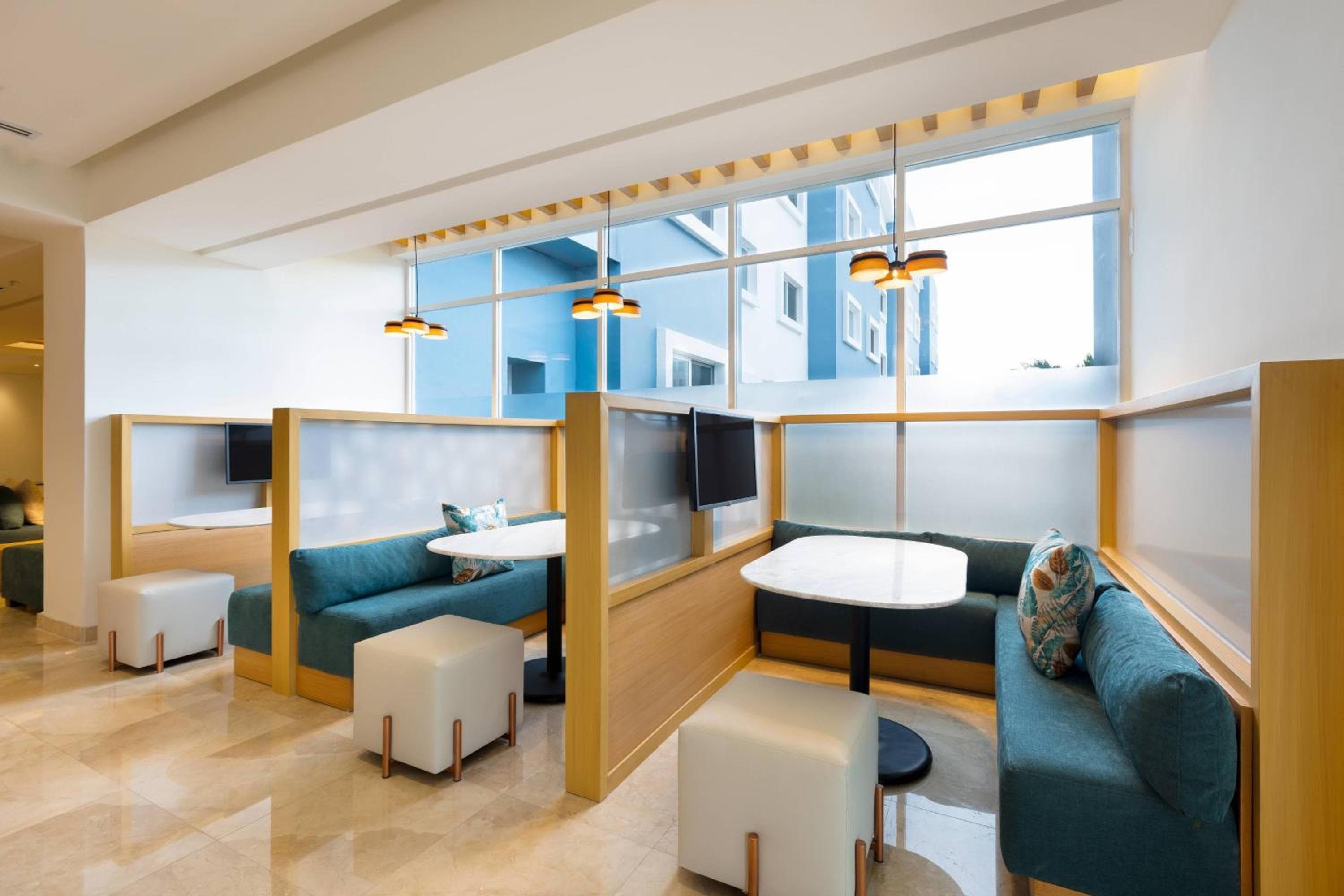 Courtyard by Marriott Cancún Aeropuerto — 23