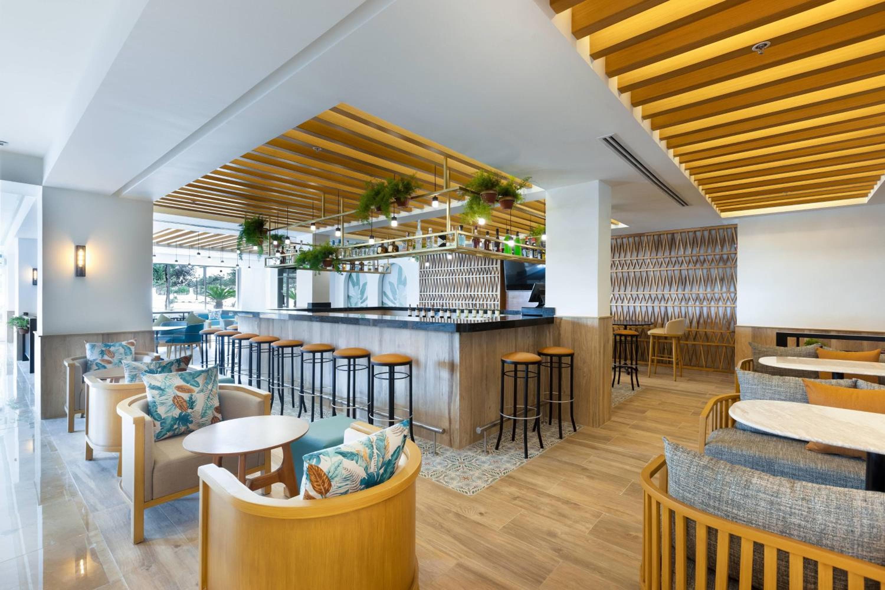 Courtyard by Marriott Cancún Aeropuerto — 25