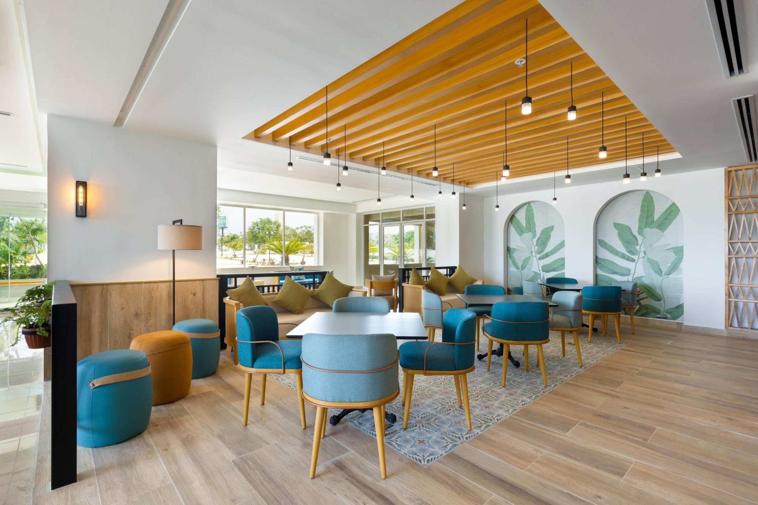 Courtyard by Marriott Cancún Aeropuerto — 28