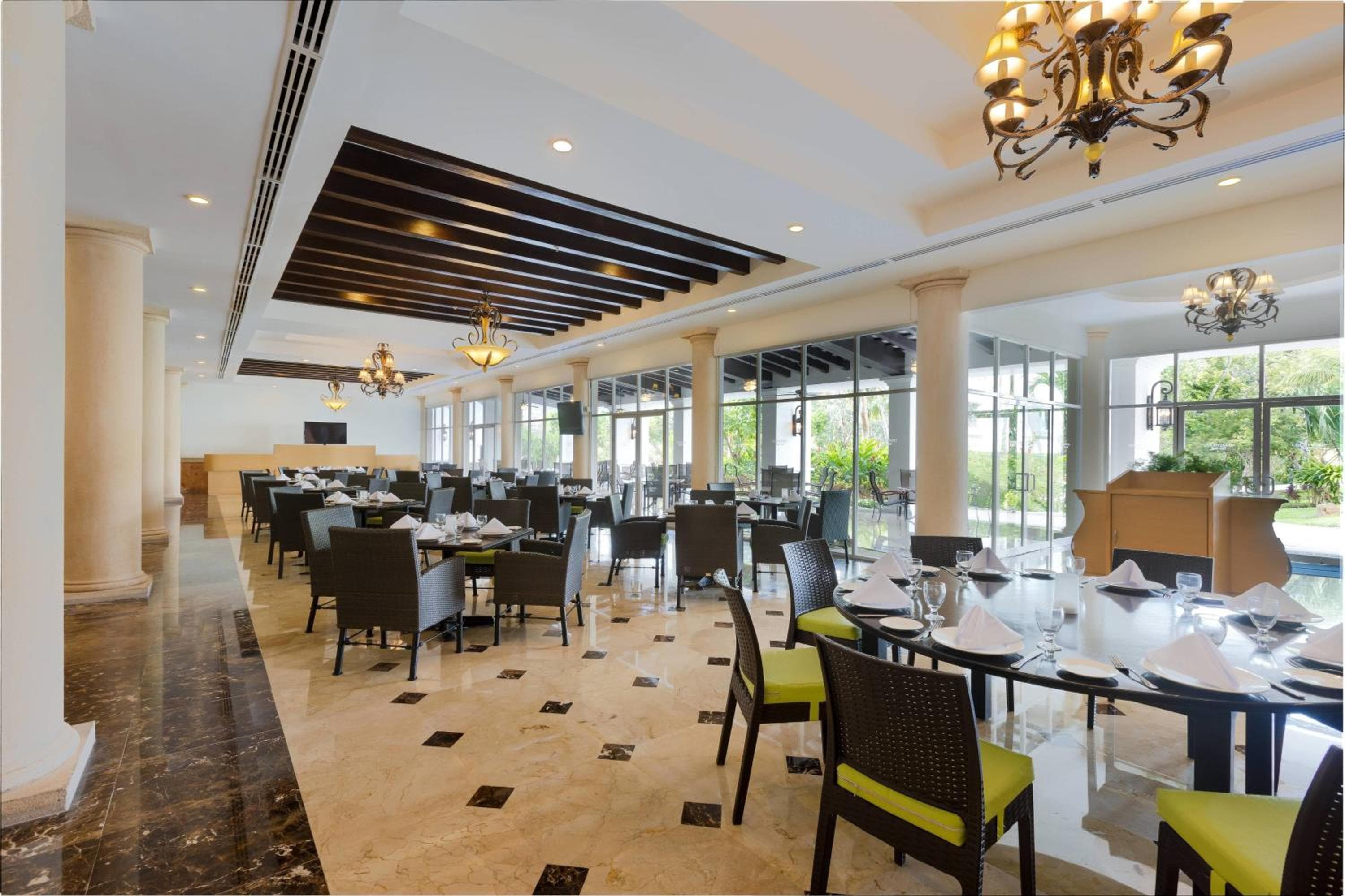 Courtyard by Marriott Cancun Airport — 16