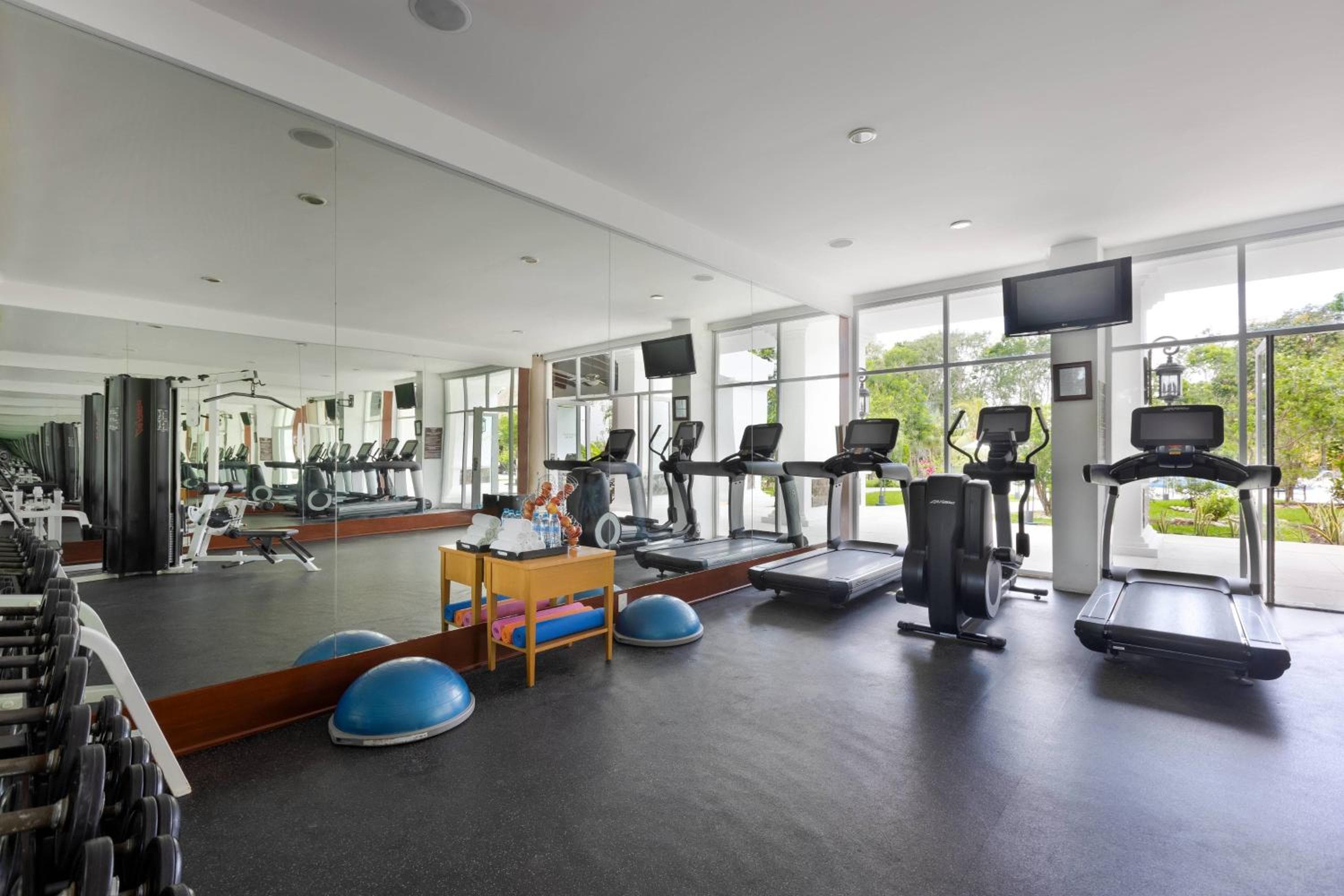 Courtyard by Marriott Cancun Airport — 17