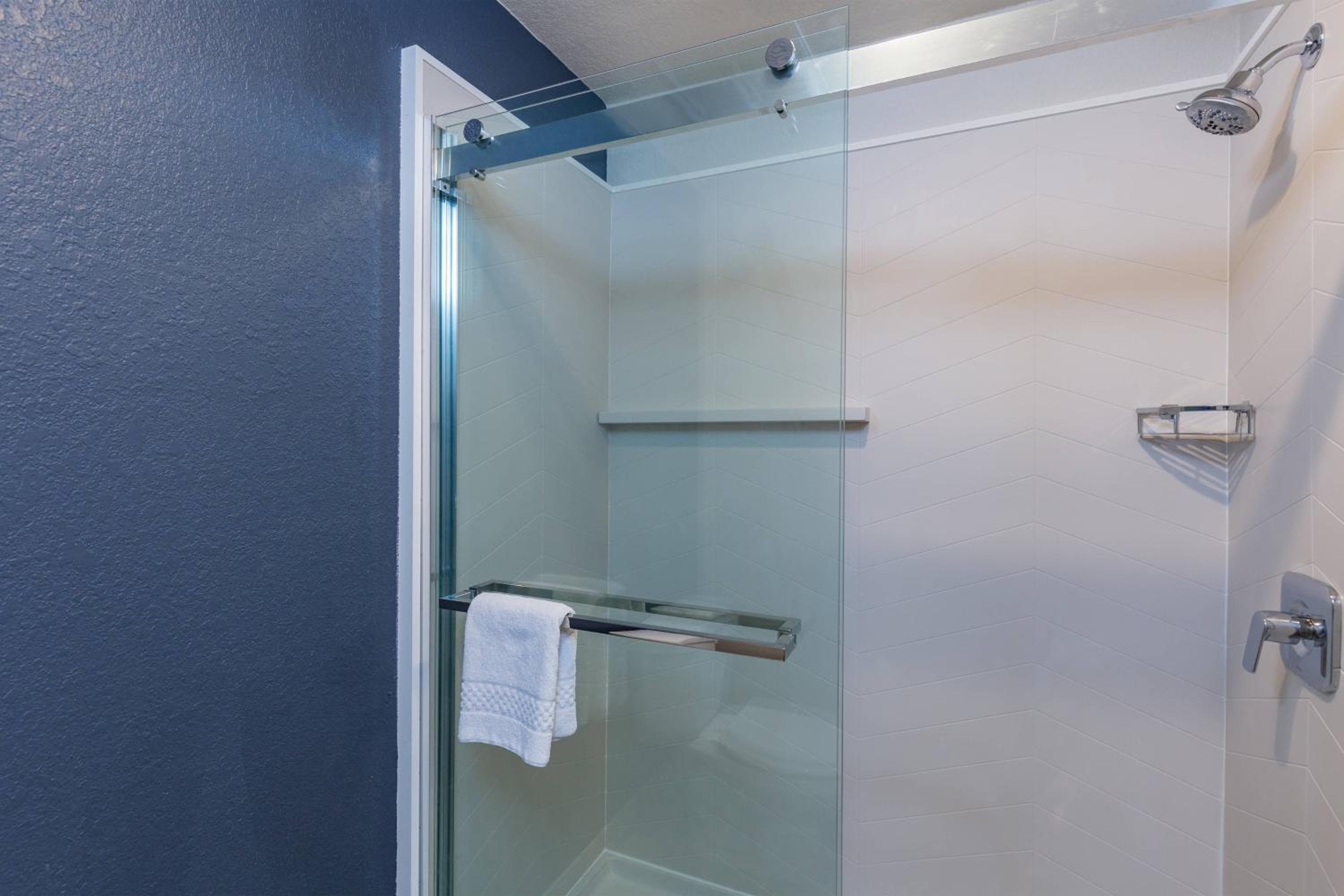 Fairfield Inn and Suites by Marriott Tampa North — 5