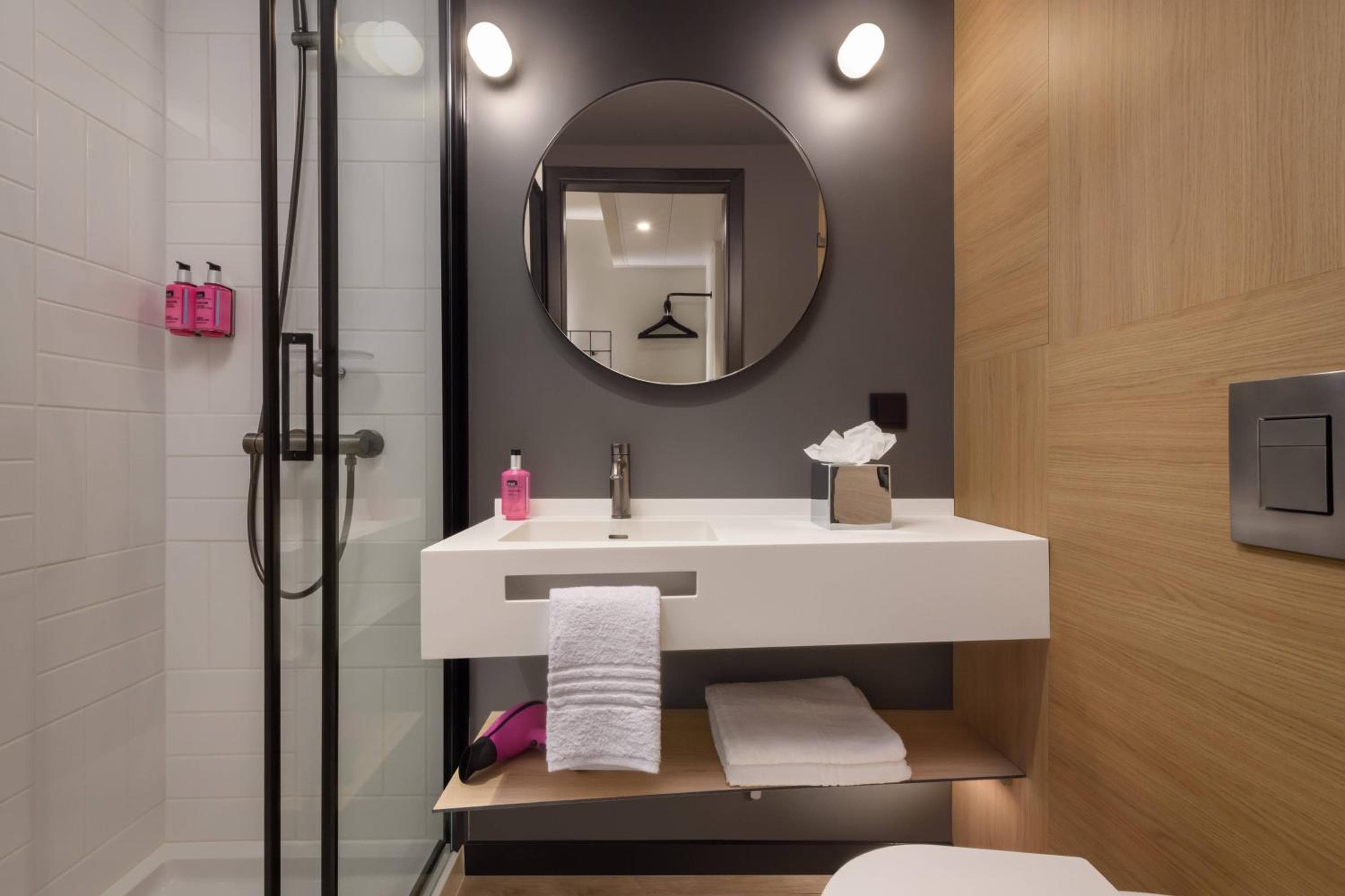Moxy Lisboa Oriente — 25