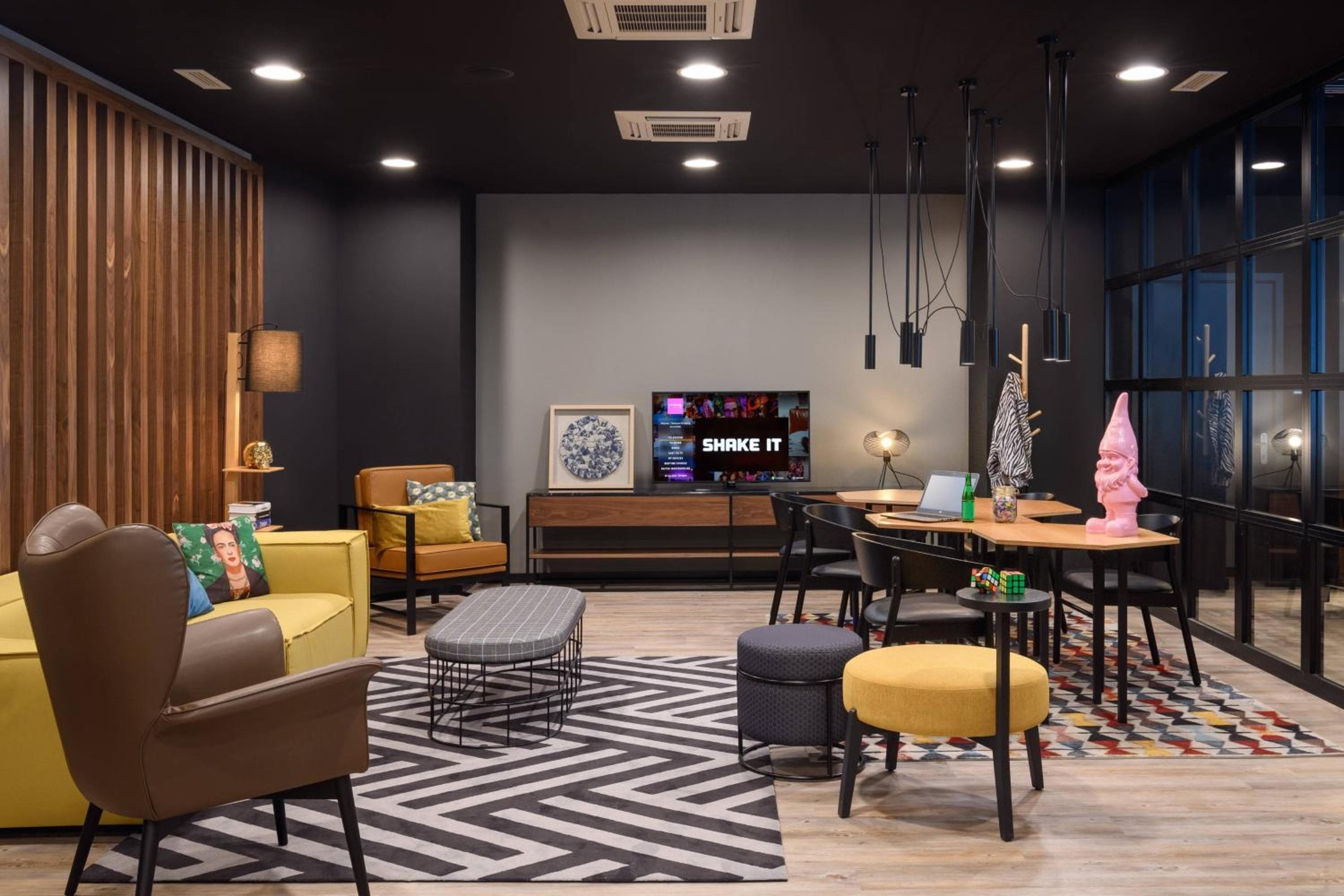 Moxy Lisboa Oriente — 20