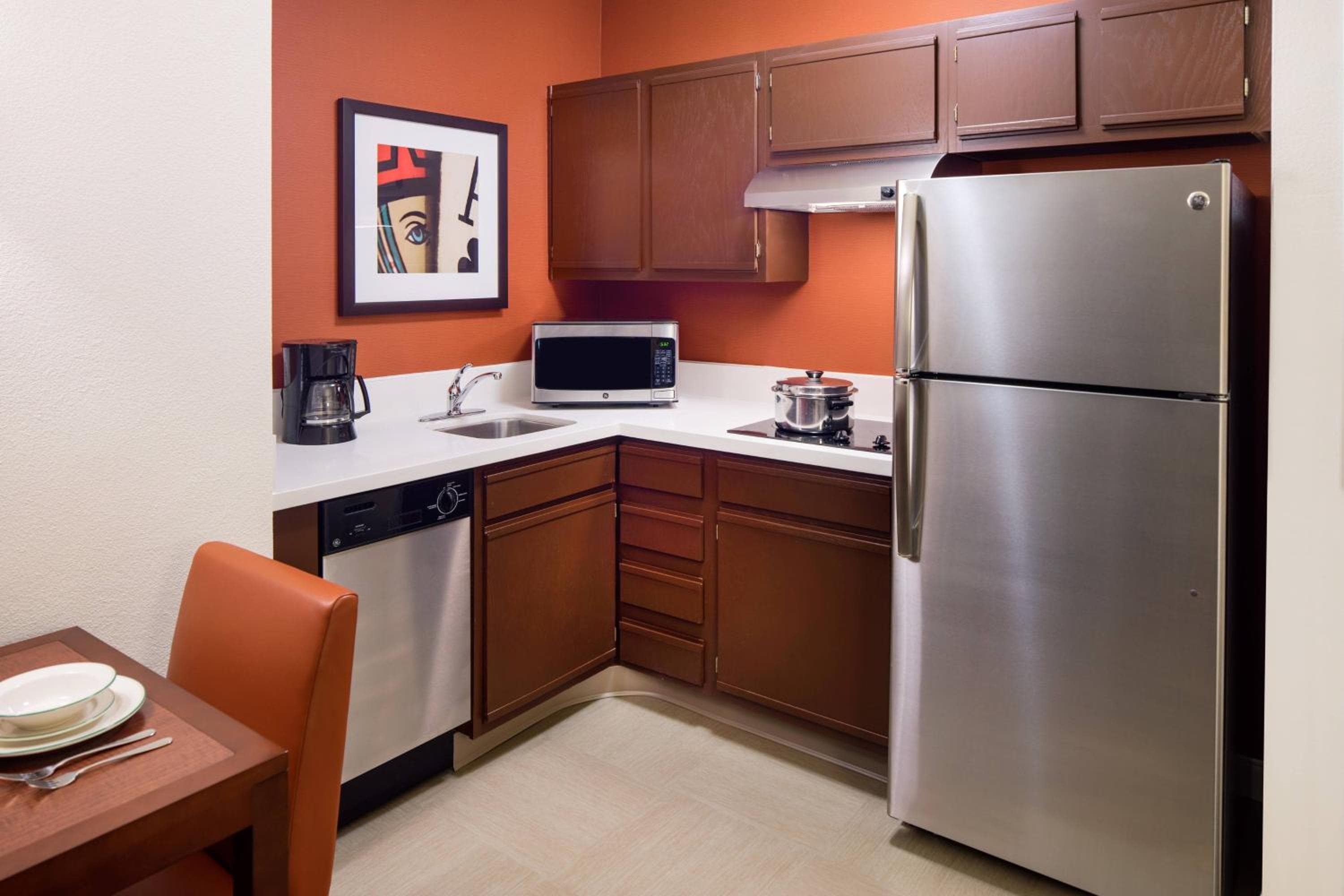 Residence Inn by Marriott Las Vegas Hughes Center — 14