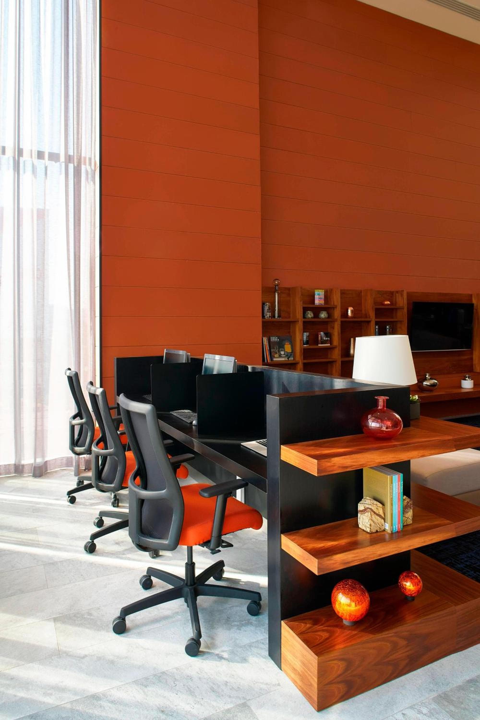 Courtyard by Marriott Mexico City Toreo — 14