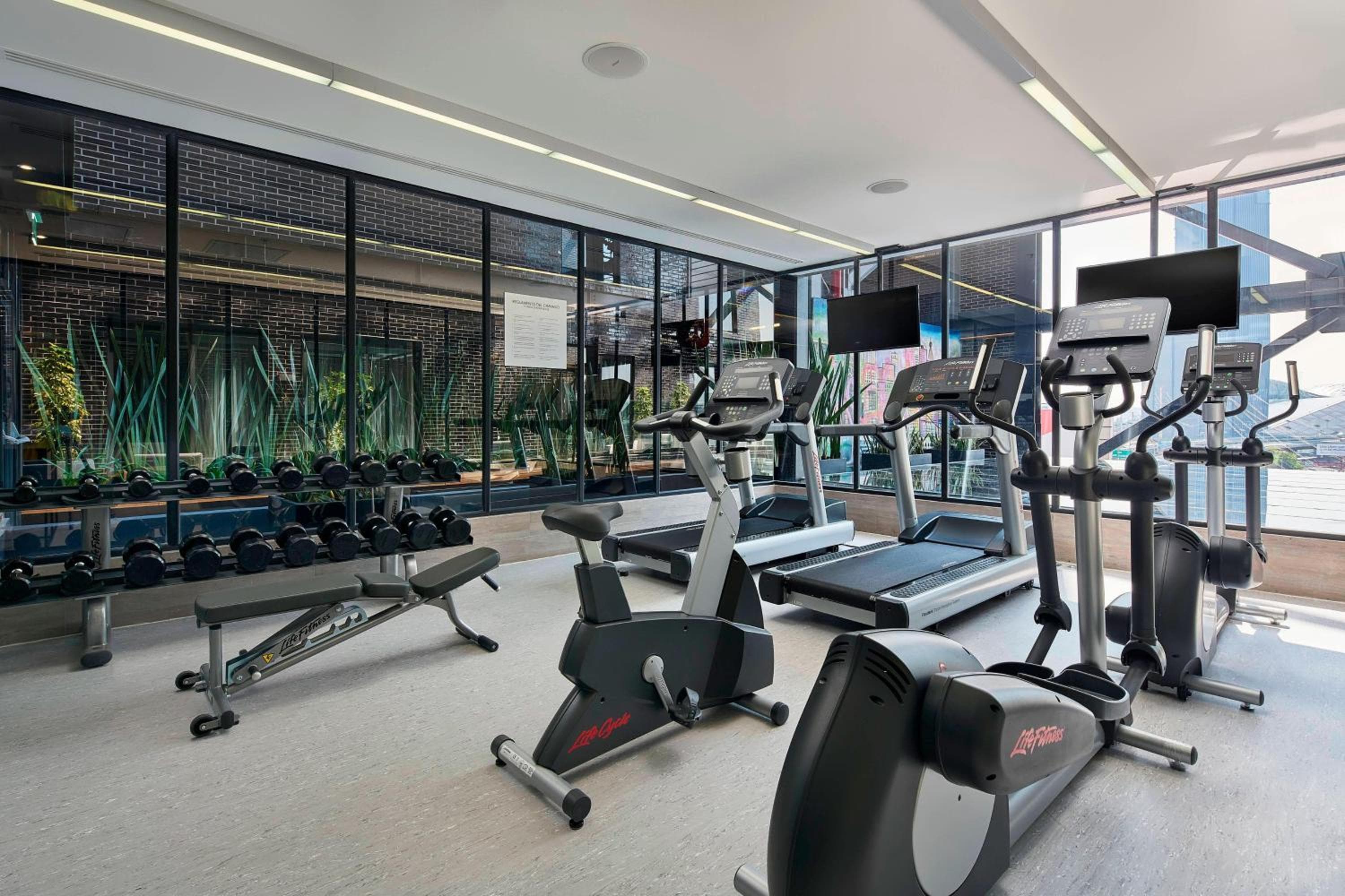 Courtyard by Marriott Mexico City Toreo — 22