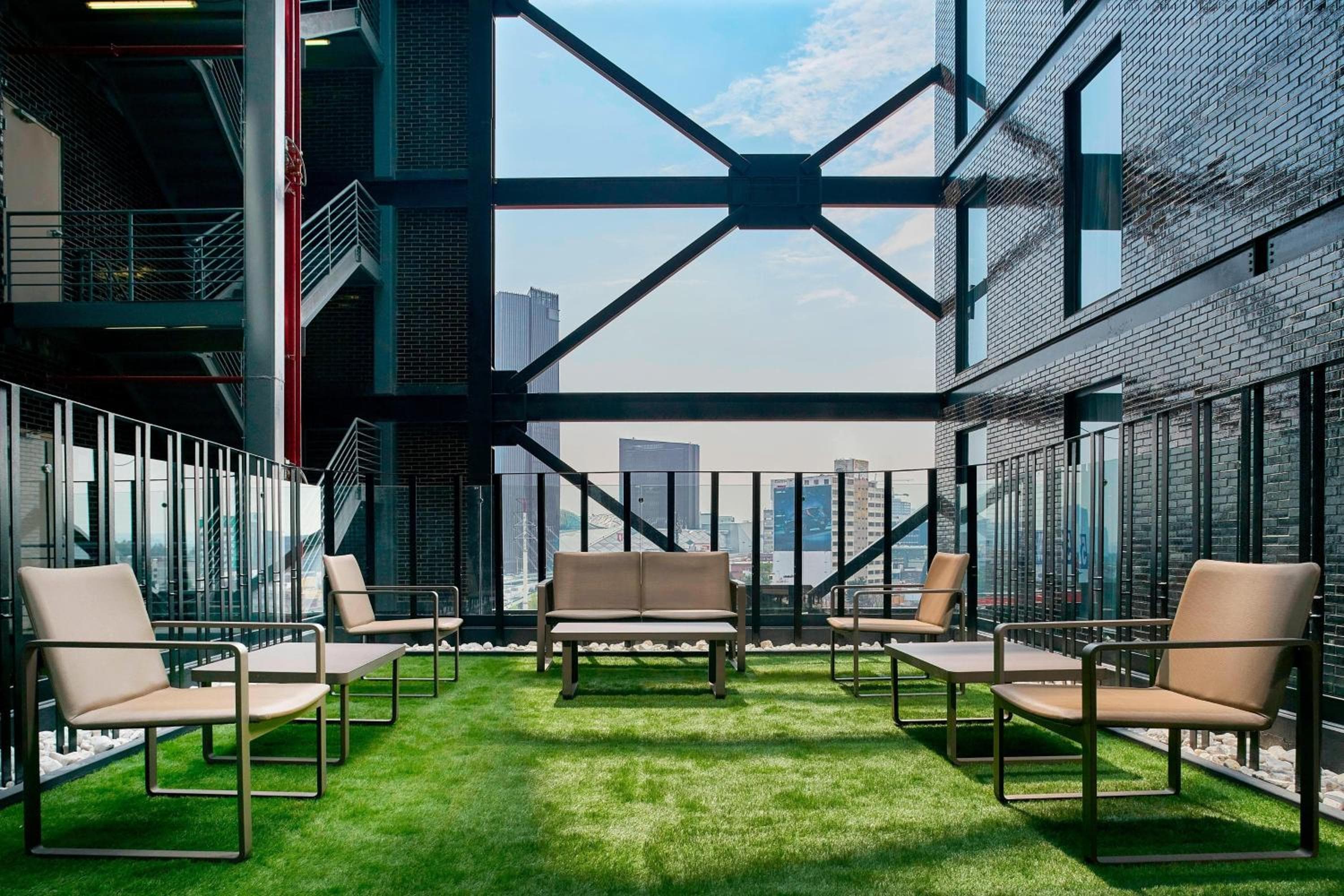 Courtyard by Marriott Mexico City Toreo — 29