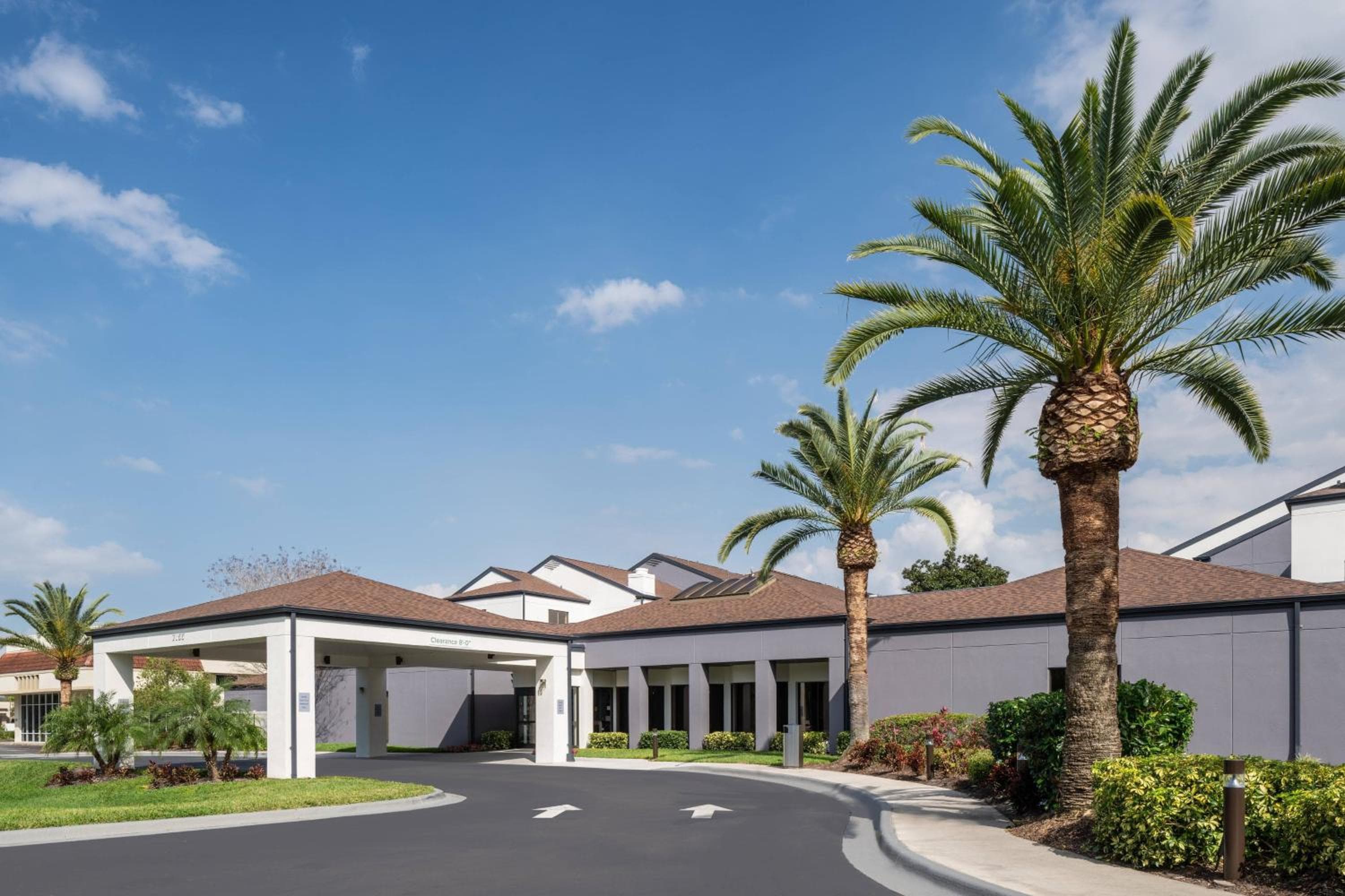 Cortile del Marriott Orlando Airport — 1