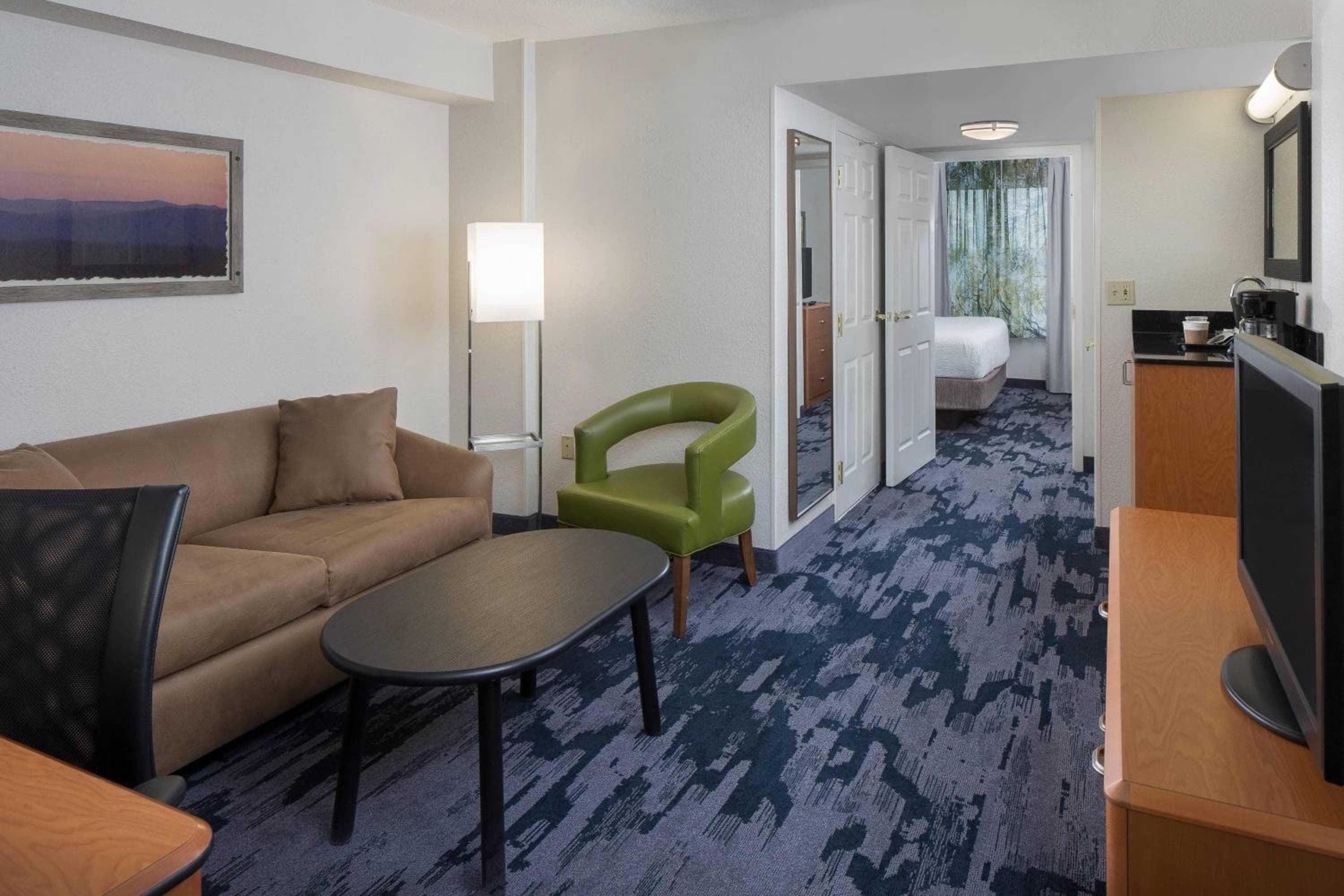 Fairfield Inn & Suites by Marriott Orlando Lake Buena Vista — 12