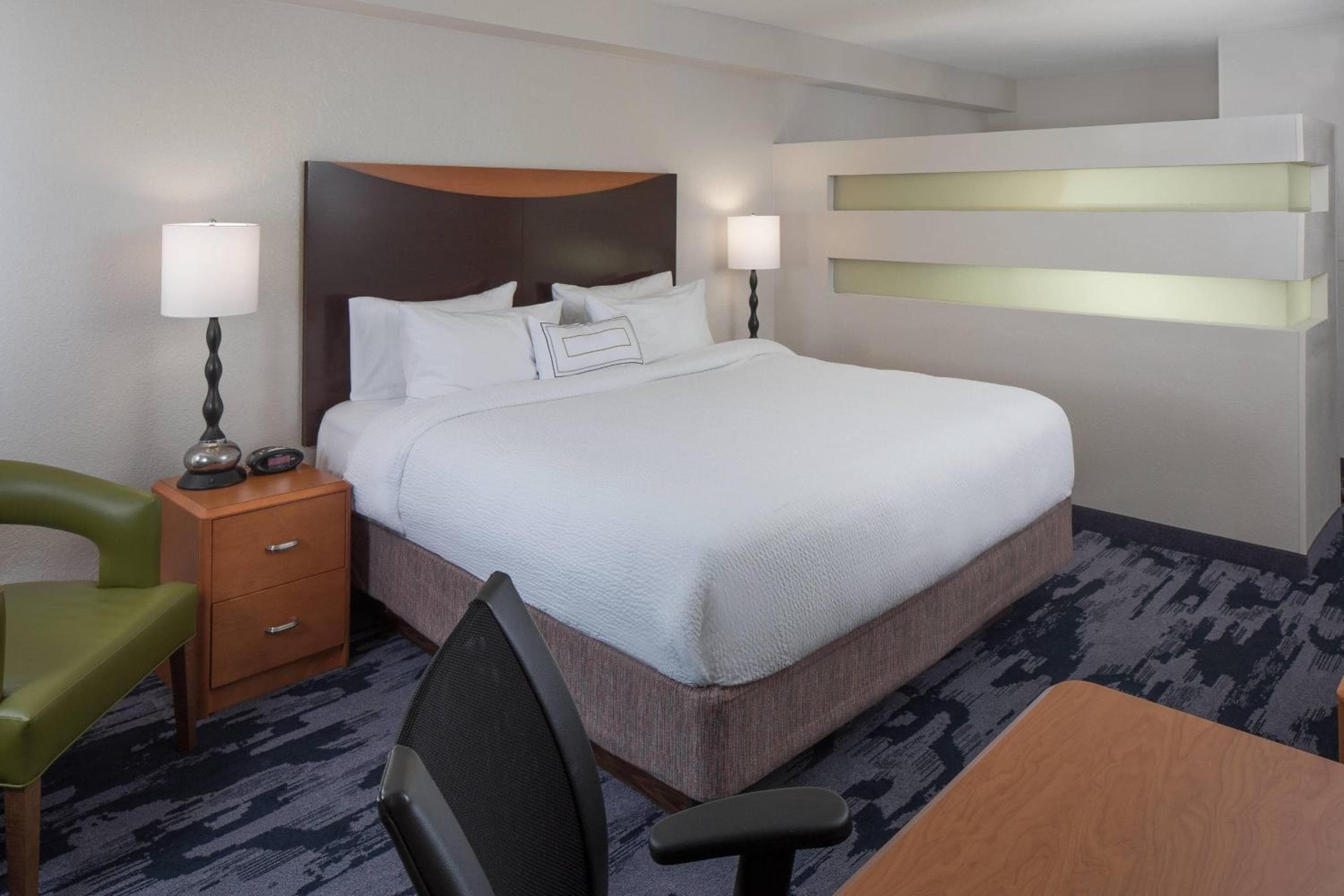Fairfield Inn & Suites by Marriott Orlando Lake Buena Vista — 14